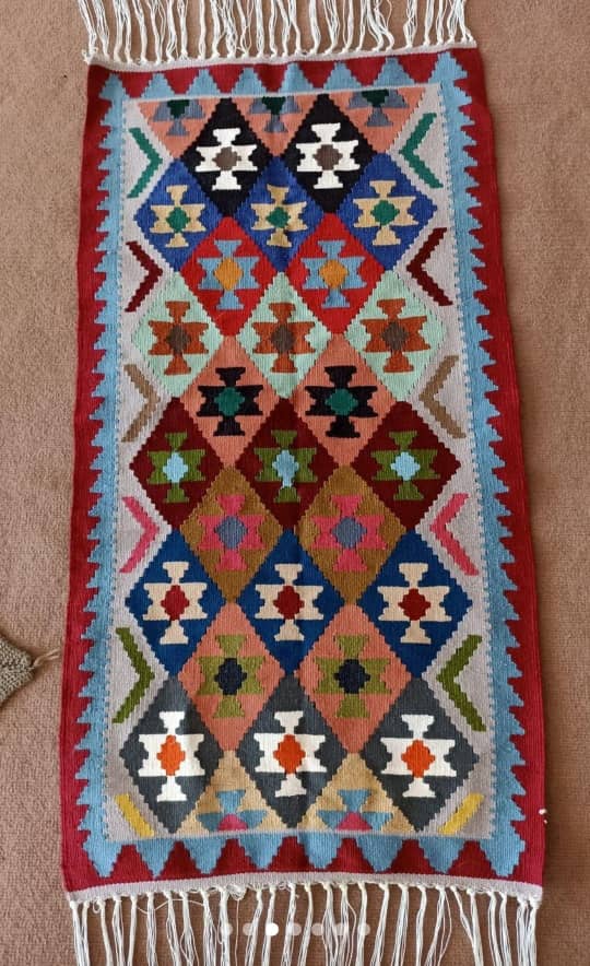 گليم و پرده سنتي 