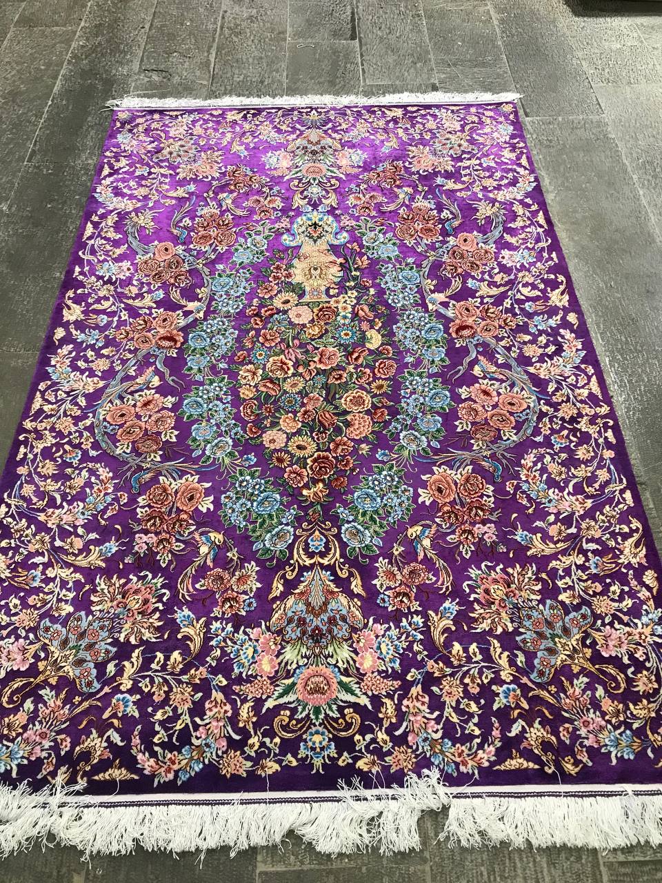قالیچه دستبافت ابریشمی ایرانی