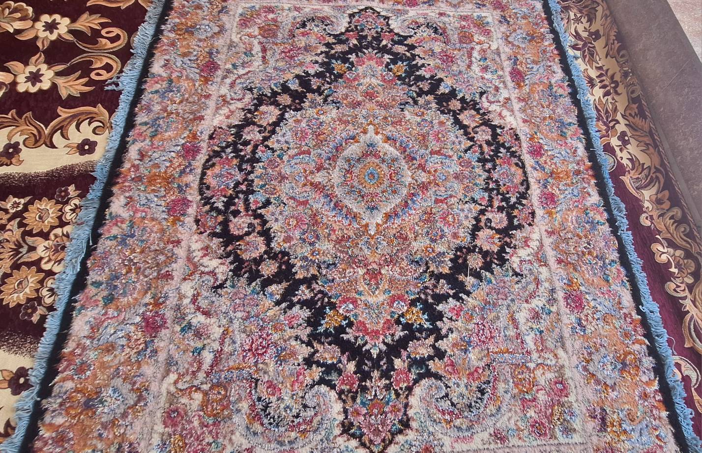 یک جفت فرش دستباف نفیس تبریز 