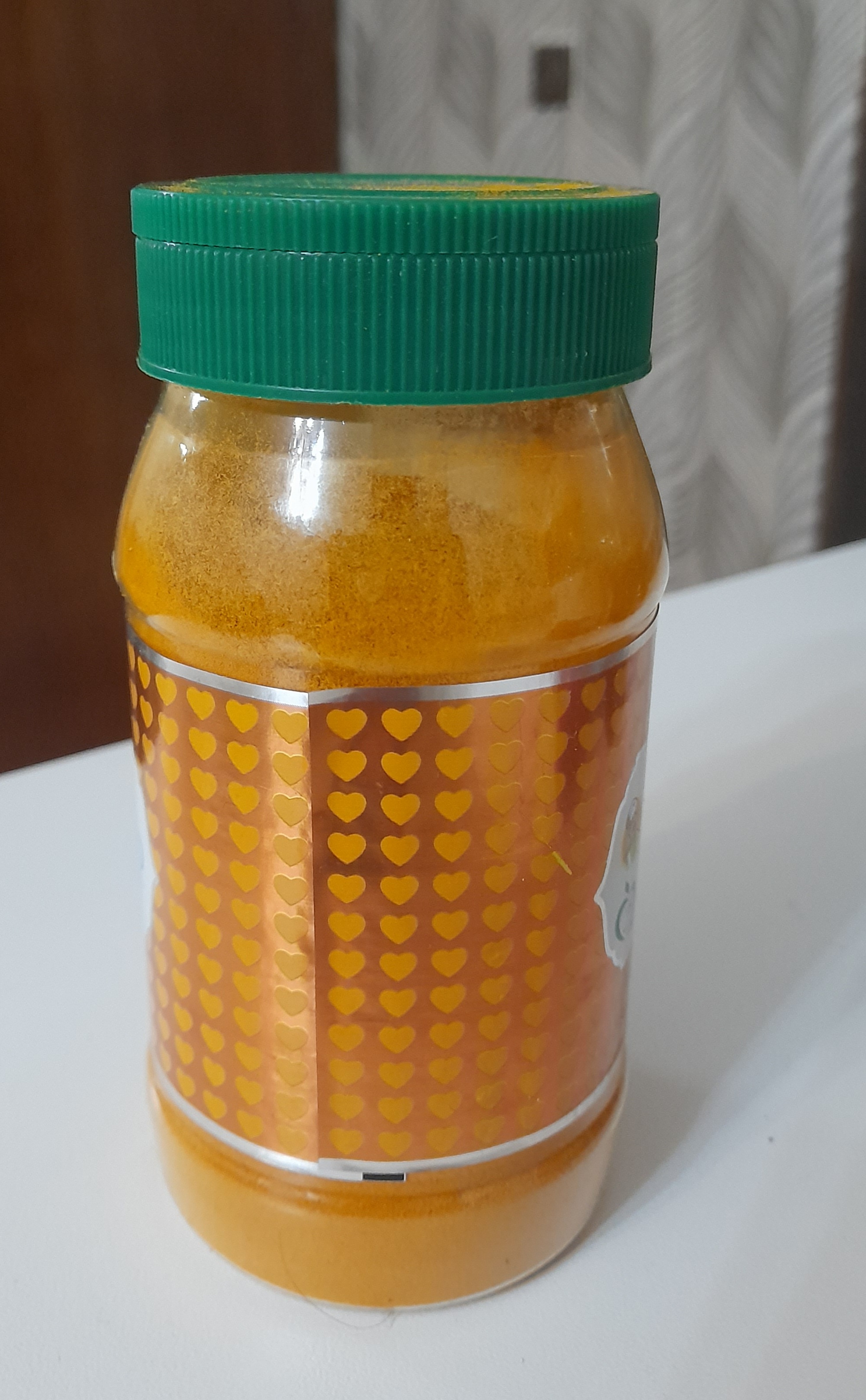 زعفران درجه یک و زردچوبه 