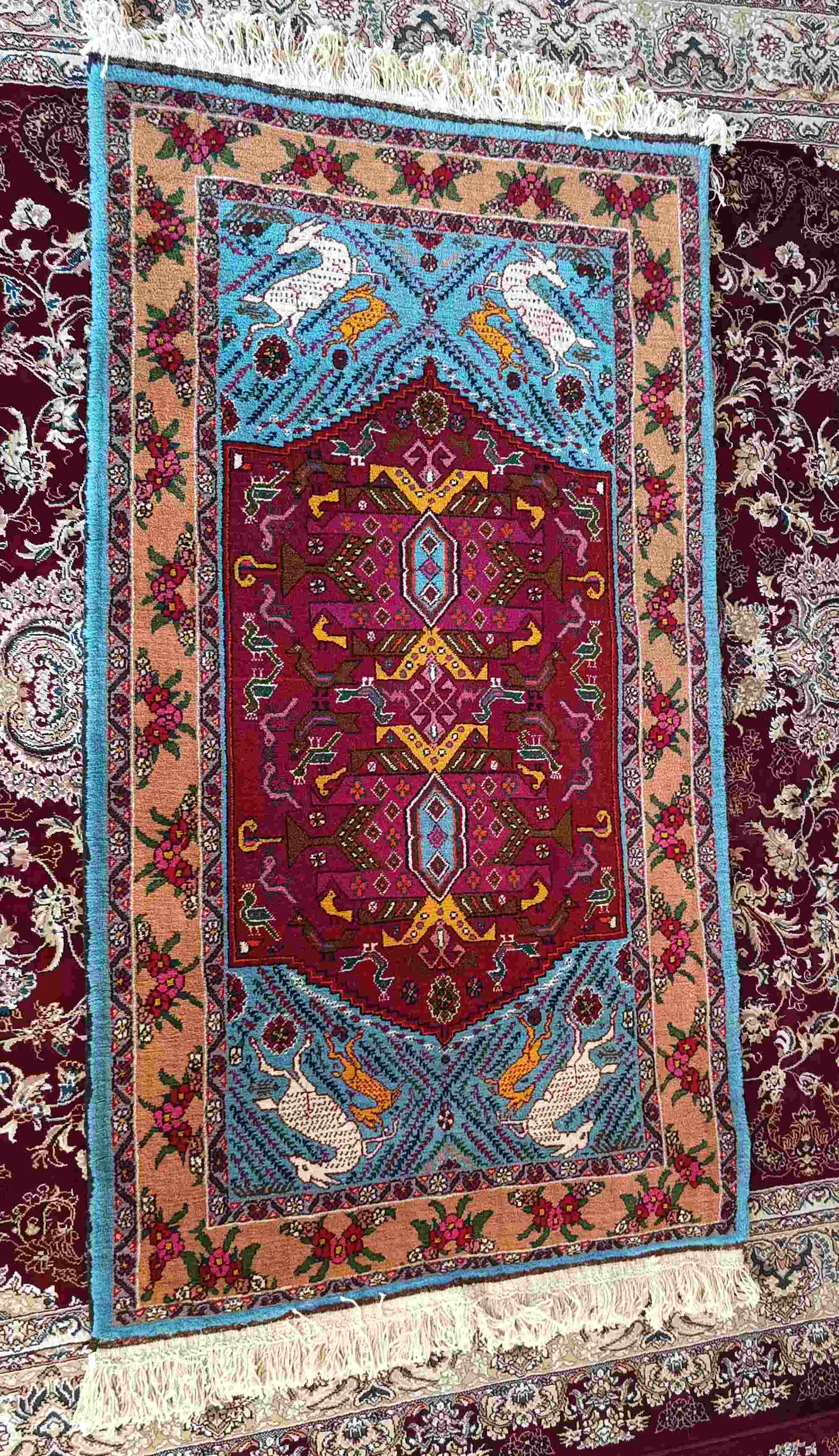 قالیچه دستباف ایرانی 