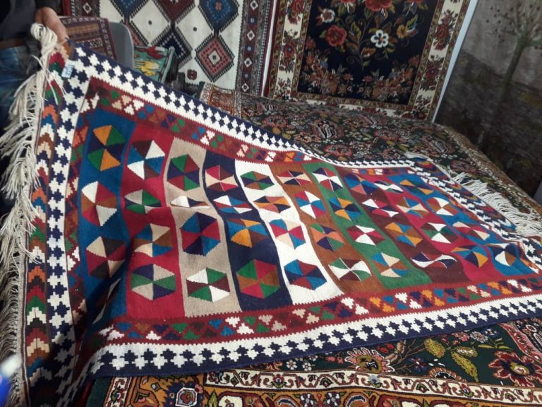 گلیم . بساط