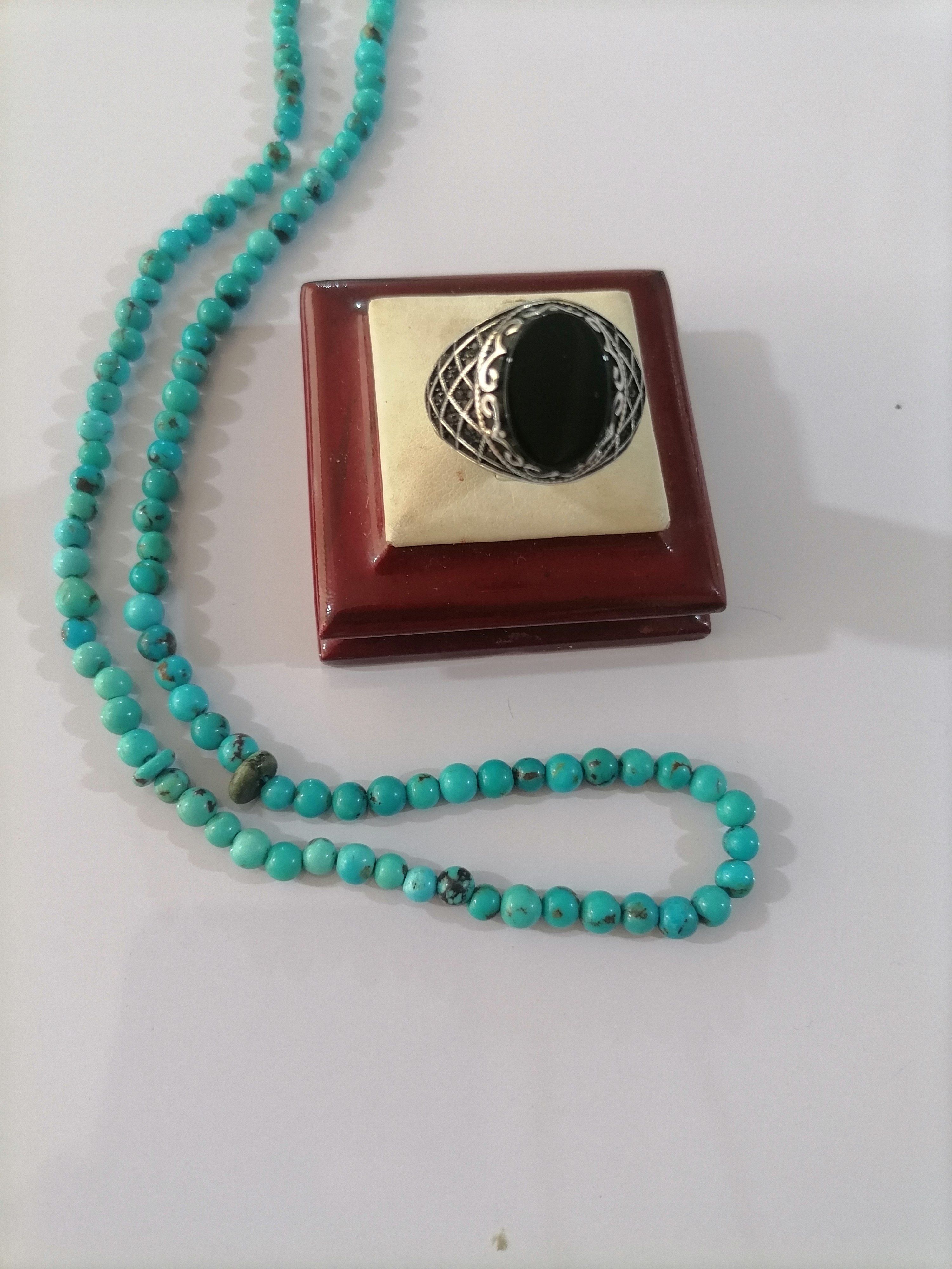 فیروزه اصل نیشابور