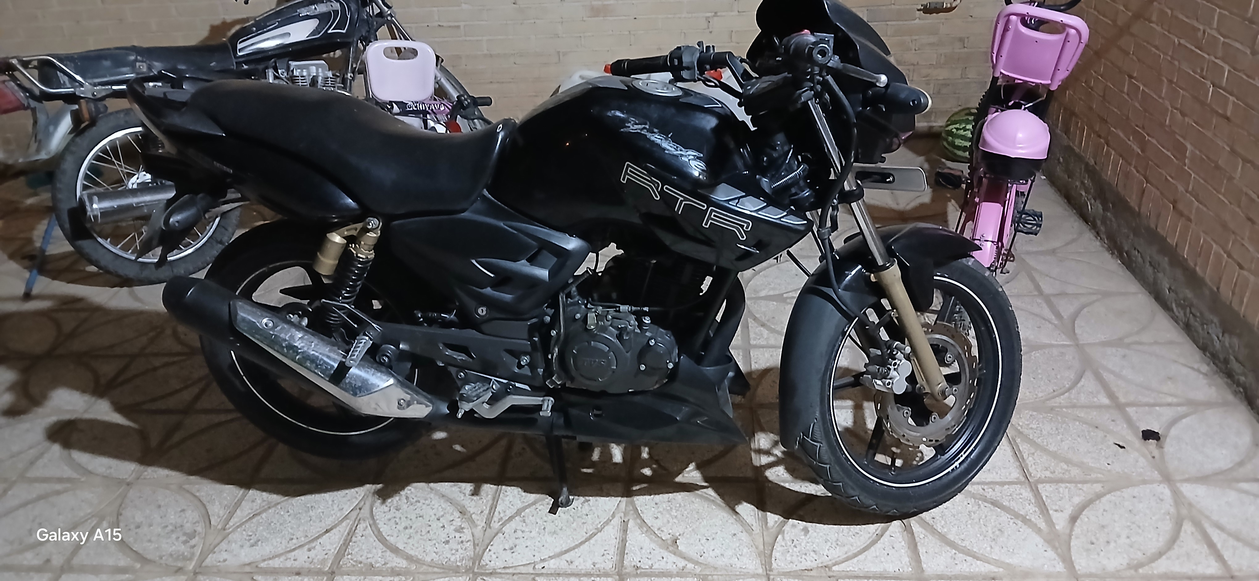 موتور آپاچی