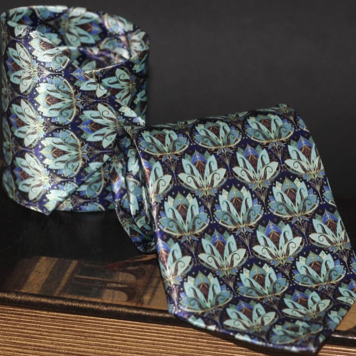 کراوات دست دوز