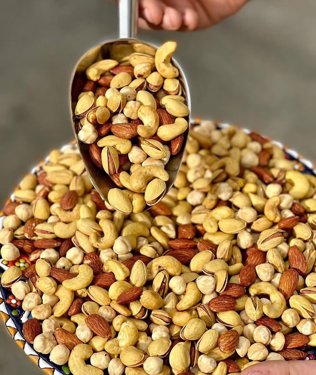 آجیل وچیپس میوه