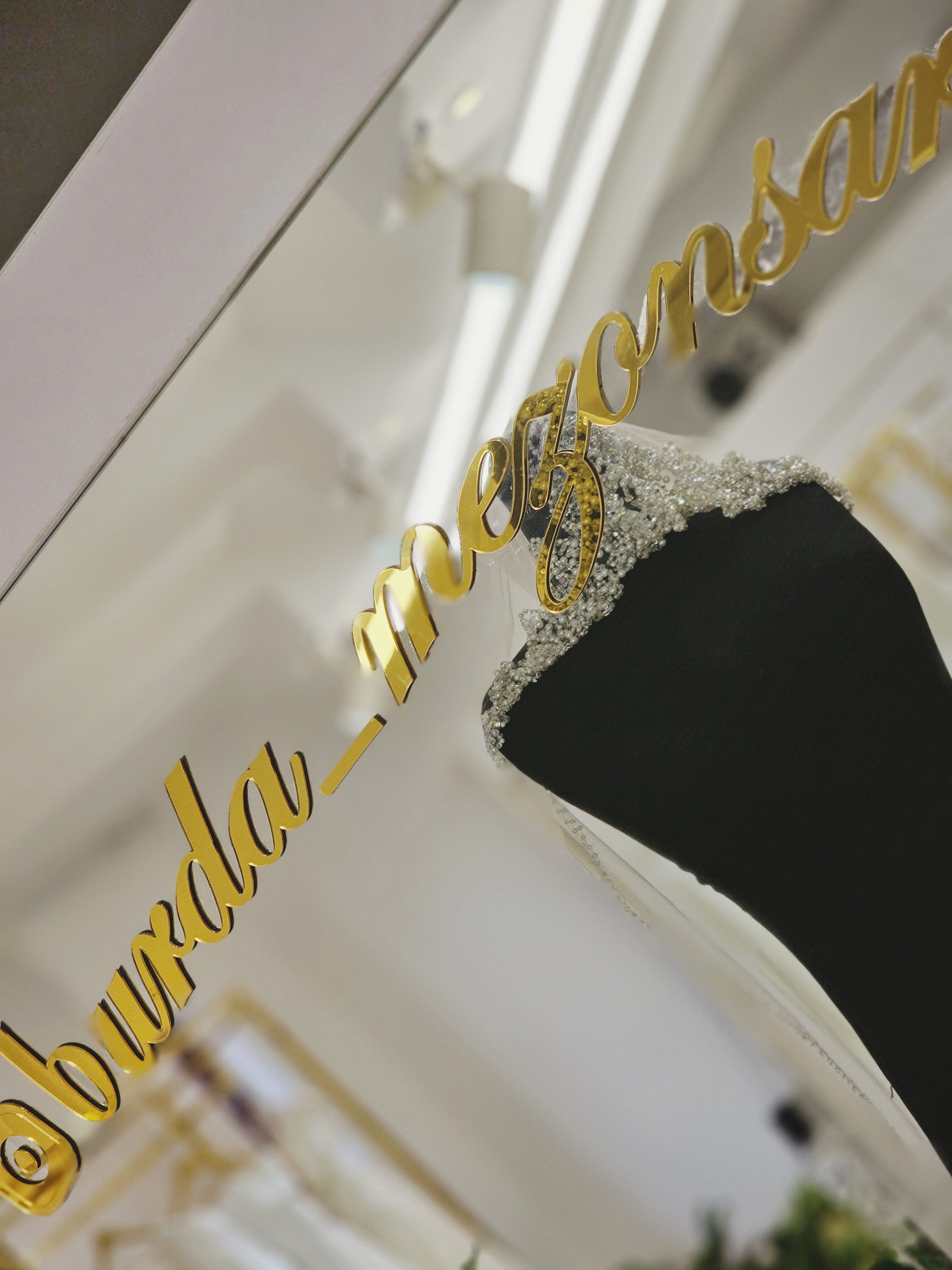 سفارش ودوخت لباس عروس با کیفیت