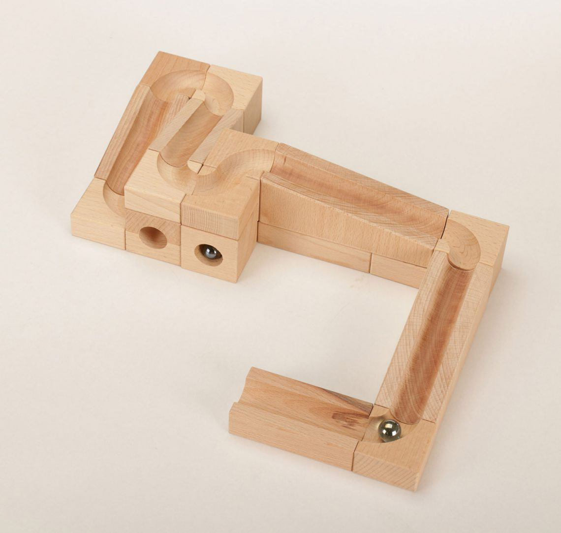 ملزومات چوبی لوکس