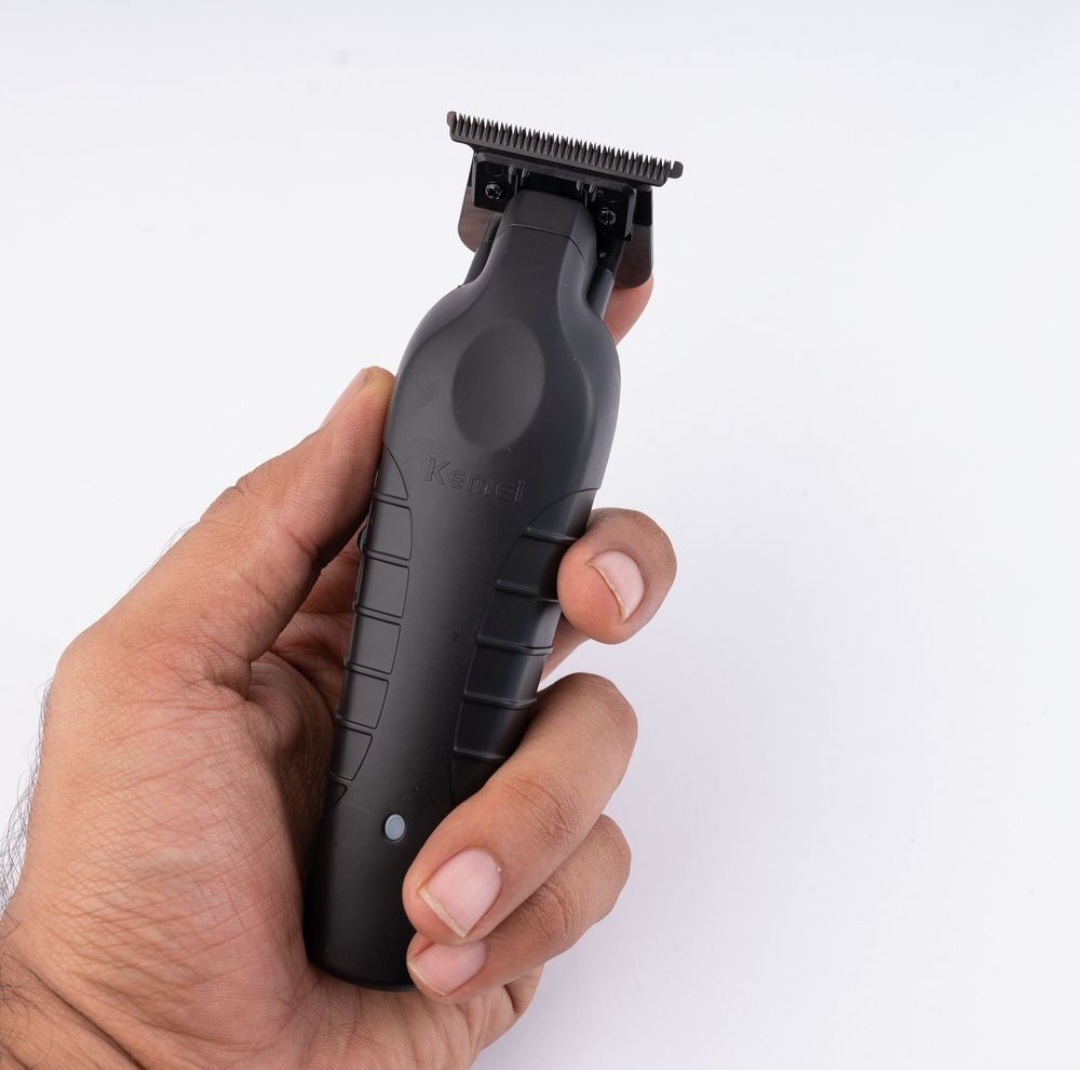 تعمیرات و فروش ماشین اصلاح و سشوار 