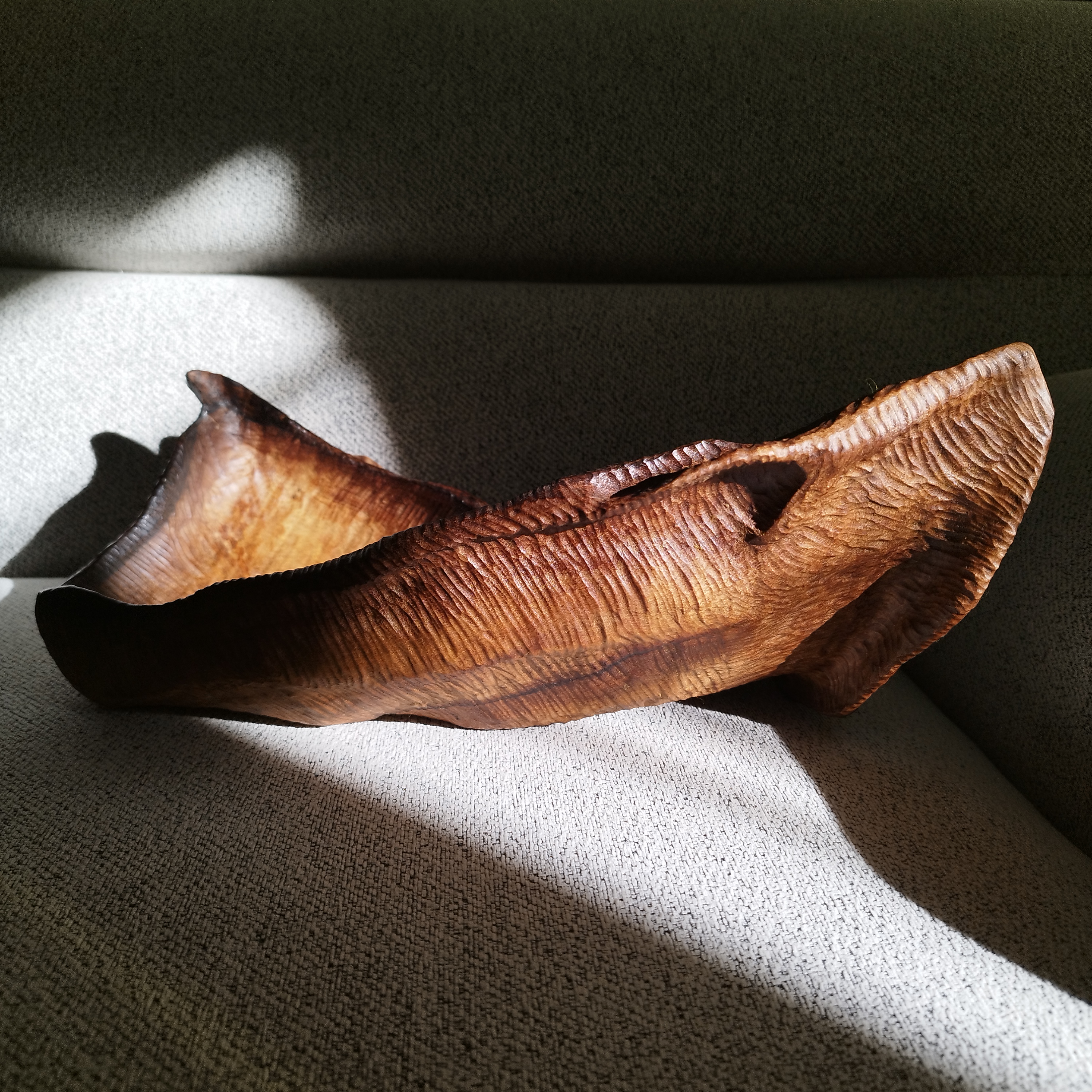 ظرف تمام دستتراش چوبی