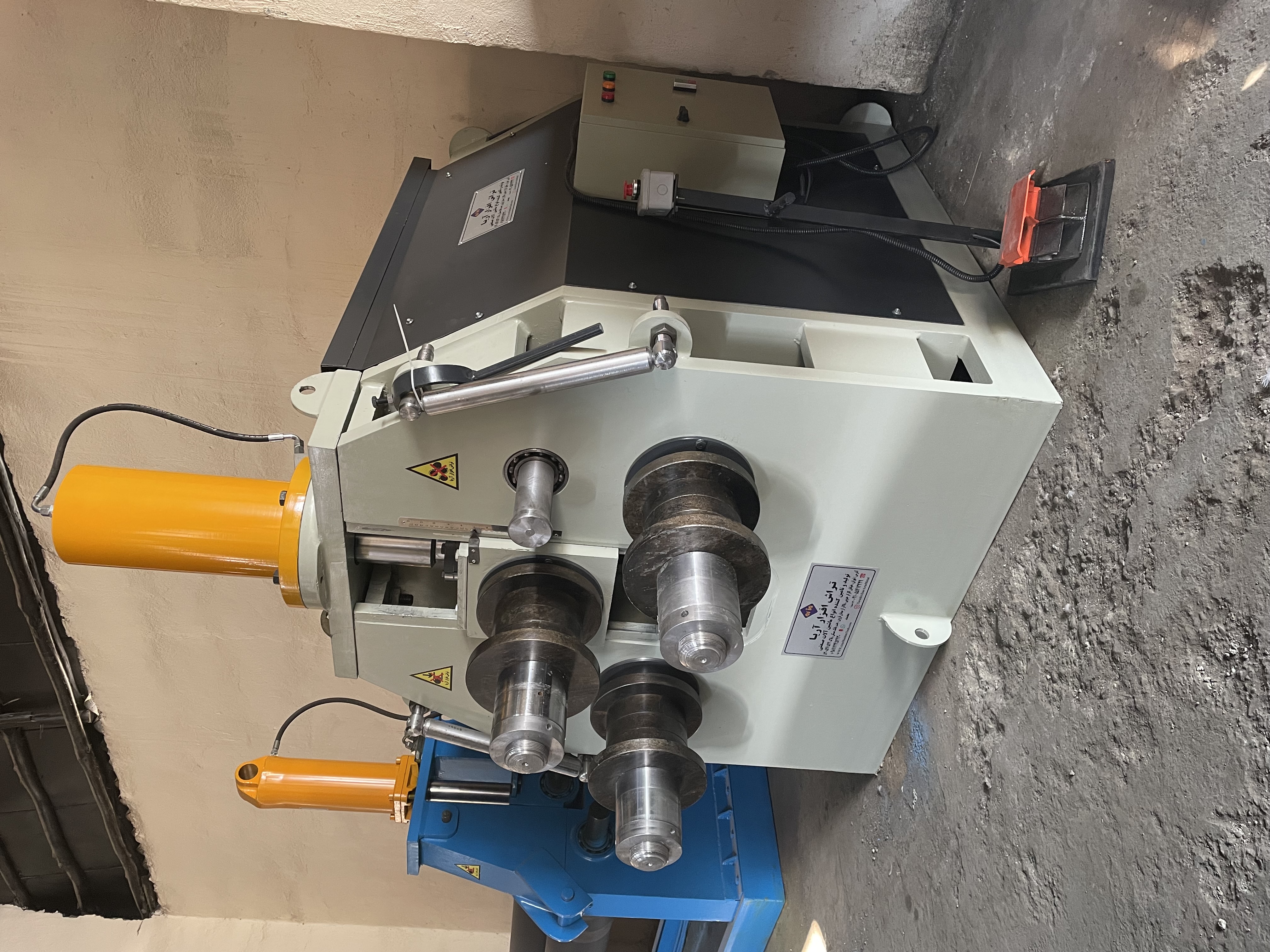 تولید کننده انواع دستگاه نورد ورق 