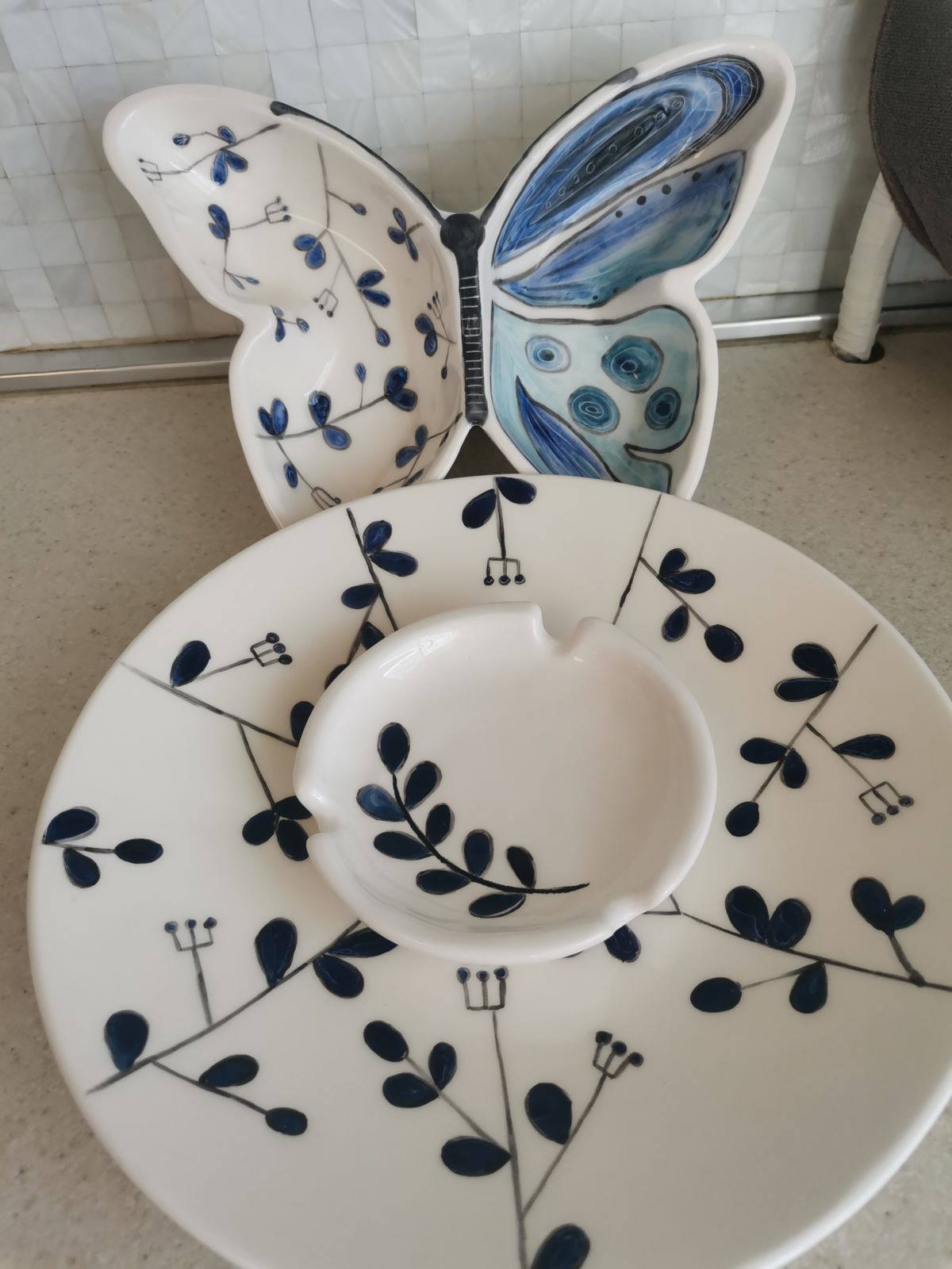 تولید انواع ظروف سرامیکی هنری دست ساز