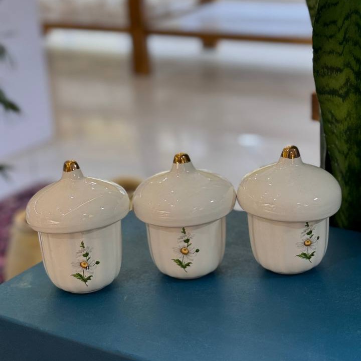 ظروف دستساز سرامیکی 