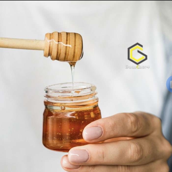 عسل أربعين نباتاً طبيعياً