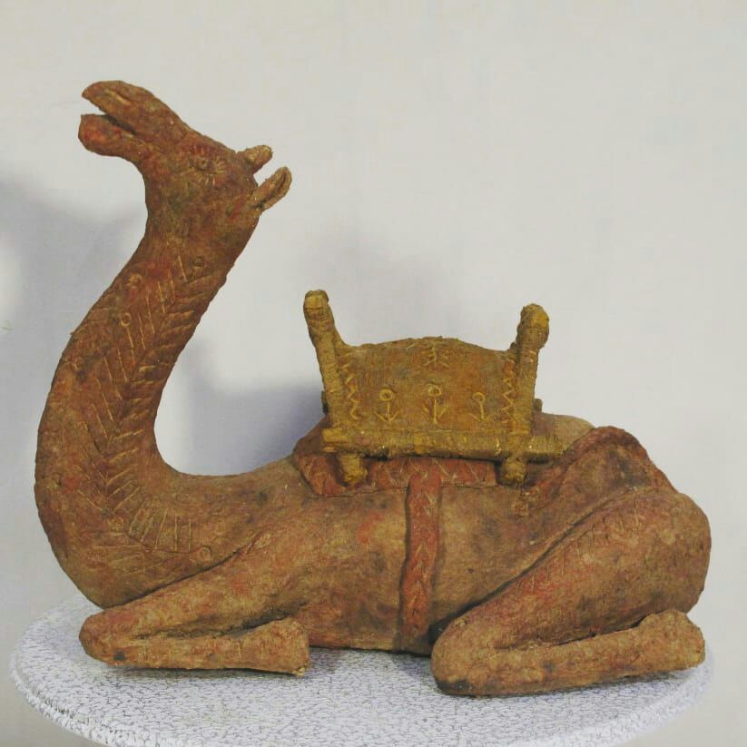 مجسمه شتر پاپیه ماشه 