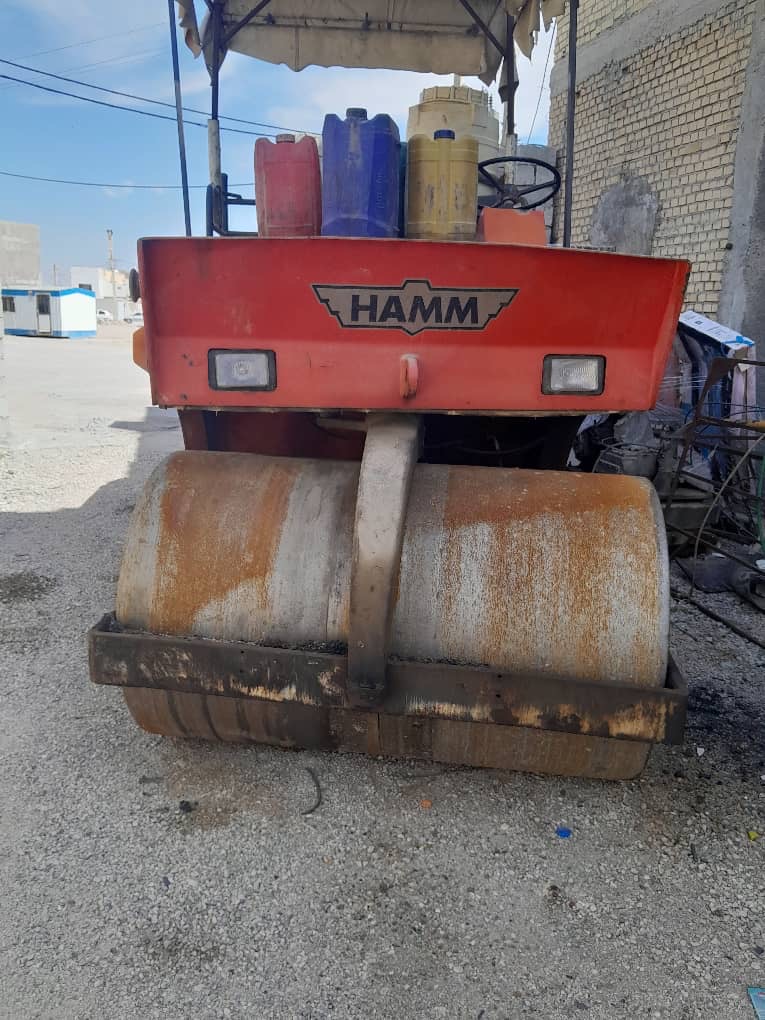 فروختن دستگاه آسفالت 