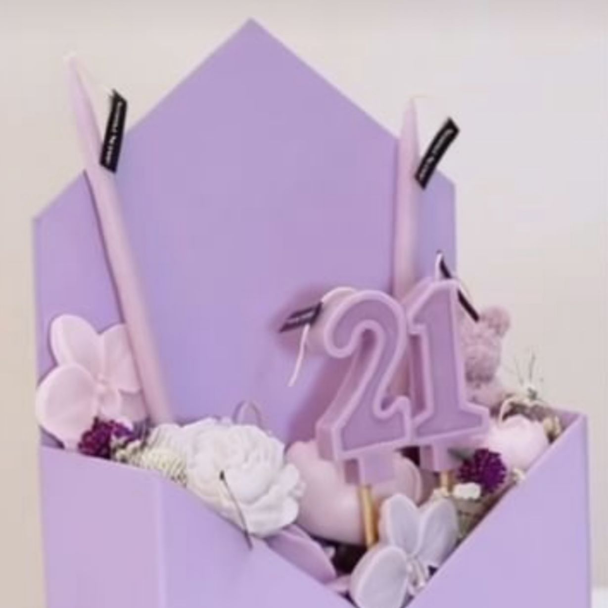 شمع با دیزاین جواهر