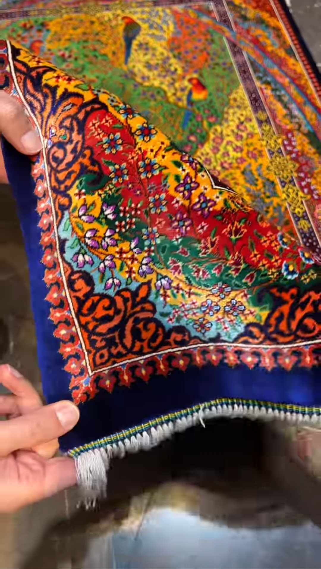 سجادة الحرير الطبيعية في إيران