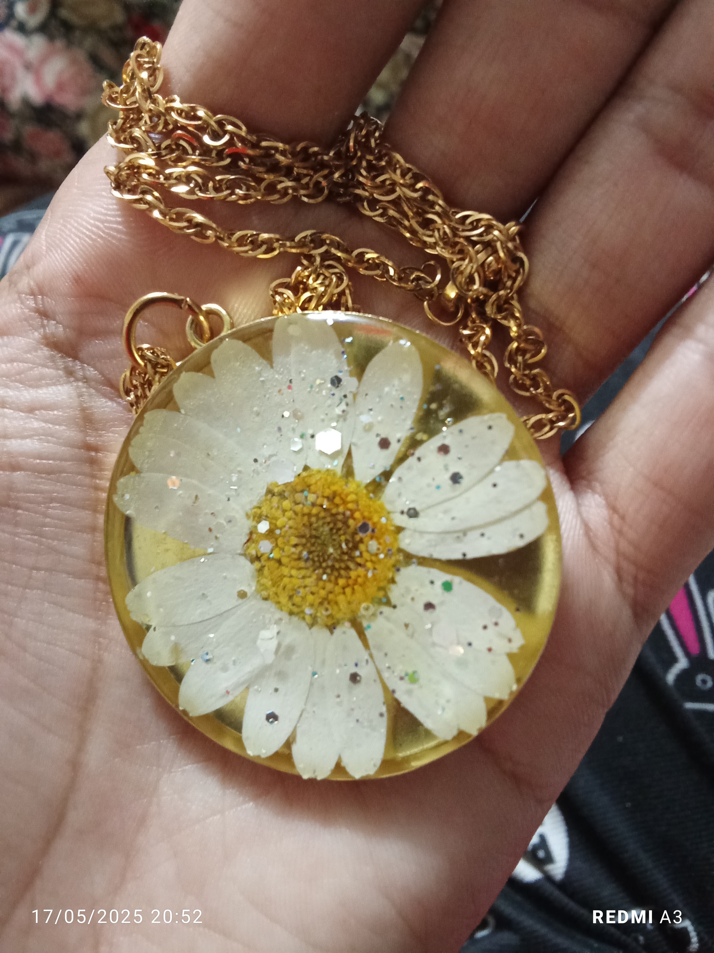 گردنبند رزینی 