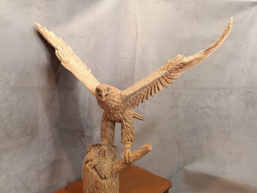 مجسمه های چوبی