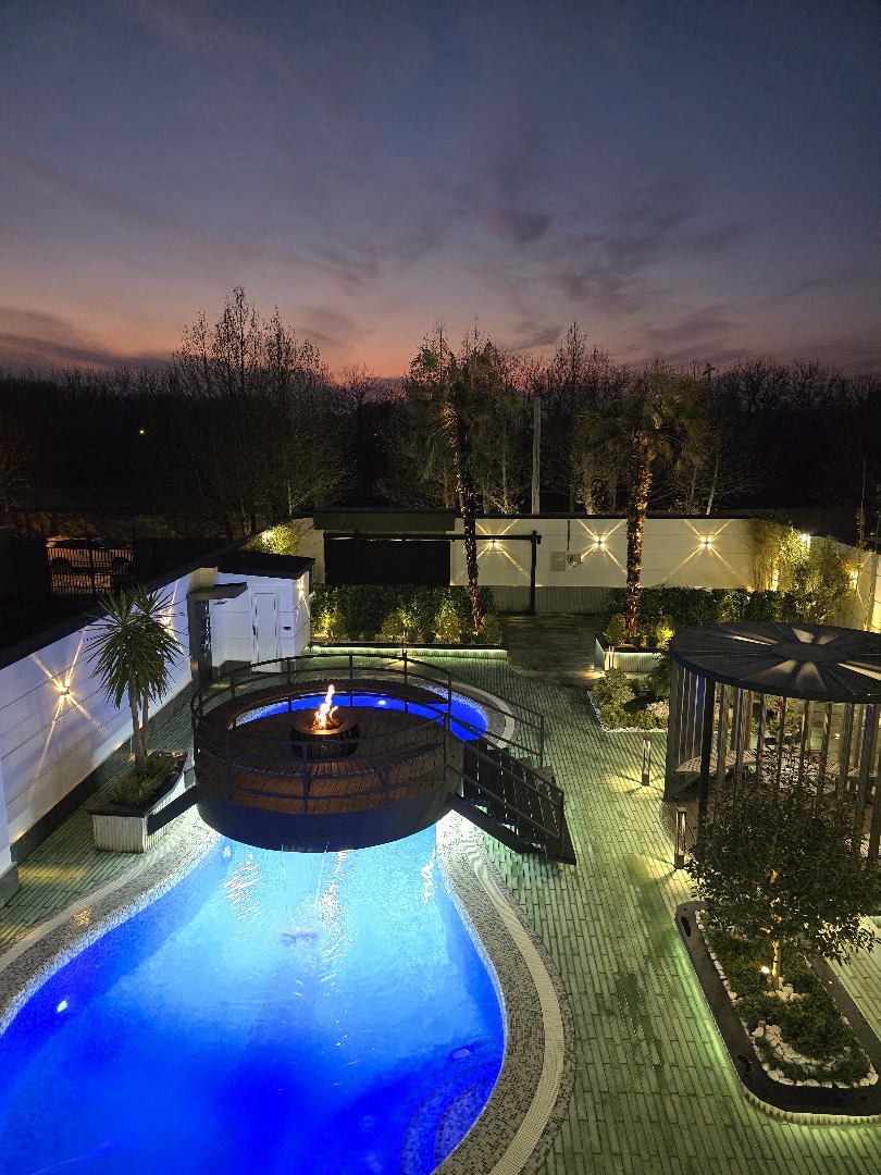 ویلا ۸۰۰ متر مدرن و شیک فول فرنیش