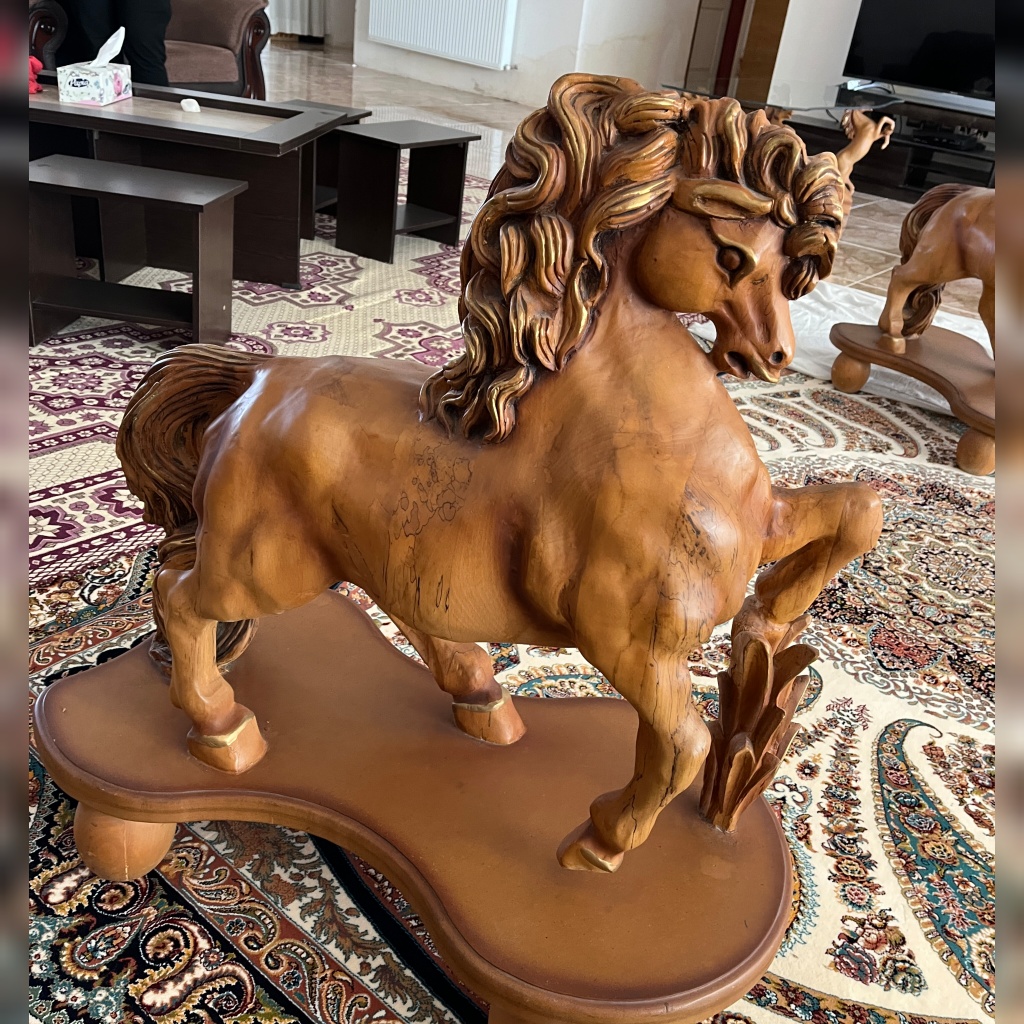 مبلمان چوبی 