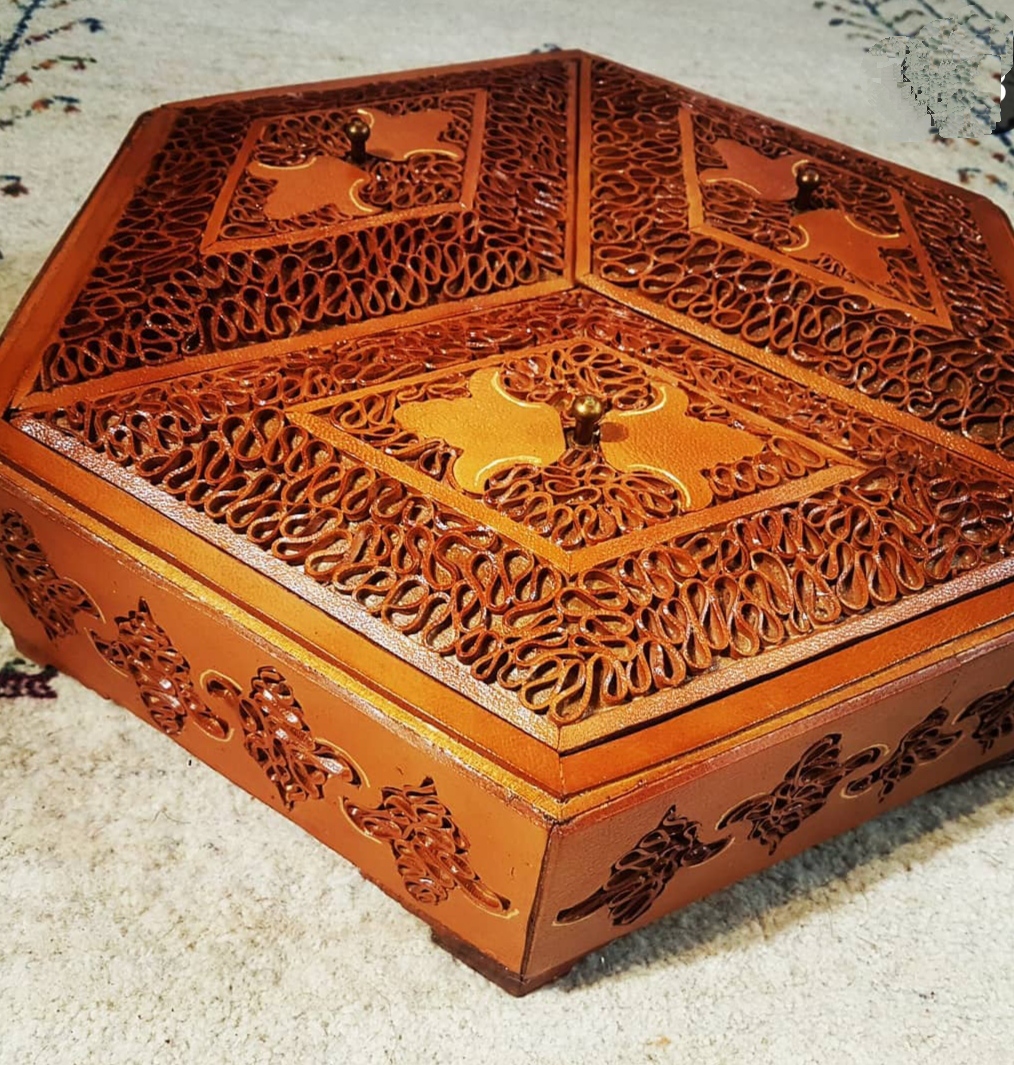 معرق با چرم