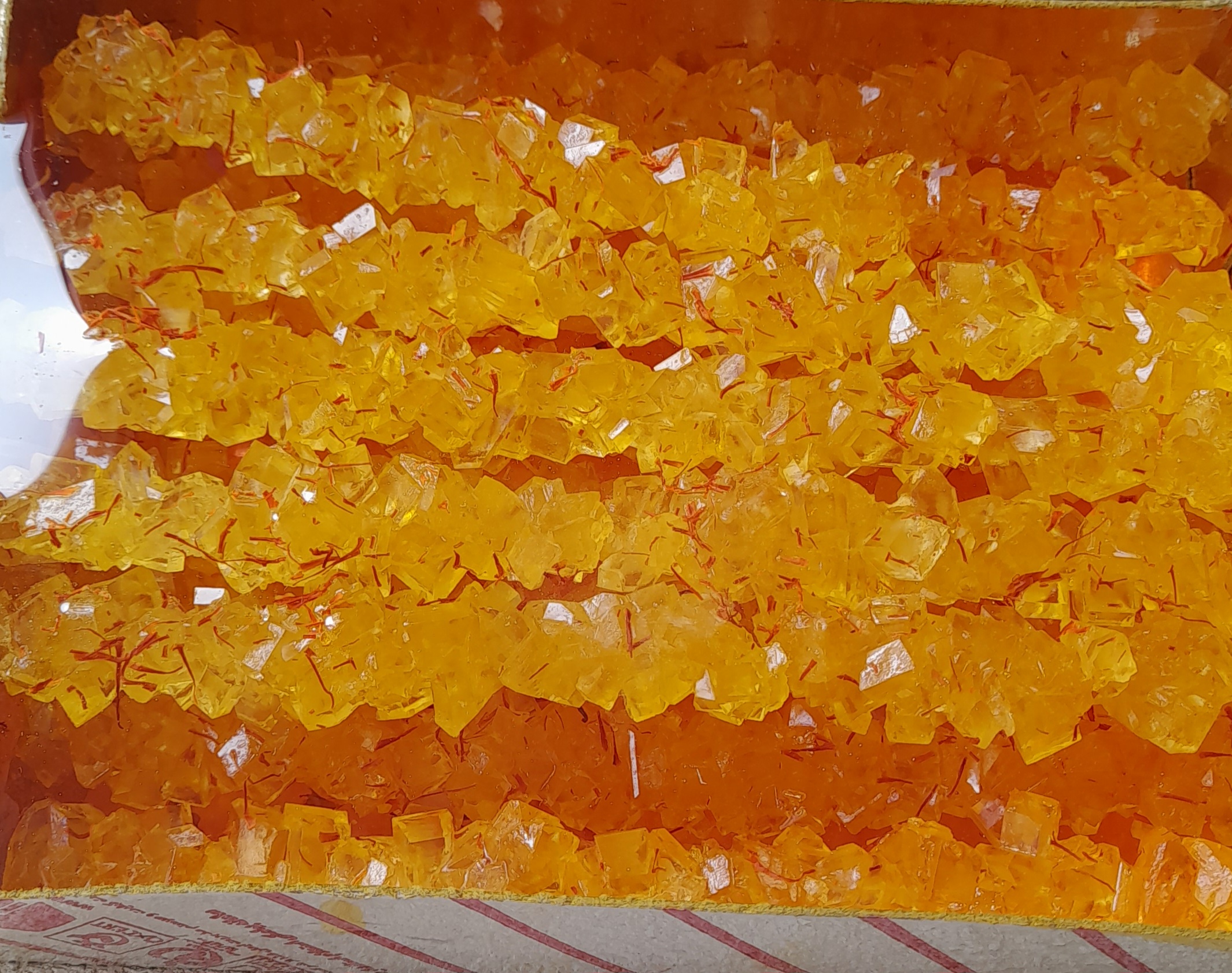 نبات زعفرانی اصیل اصفهان