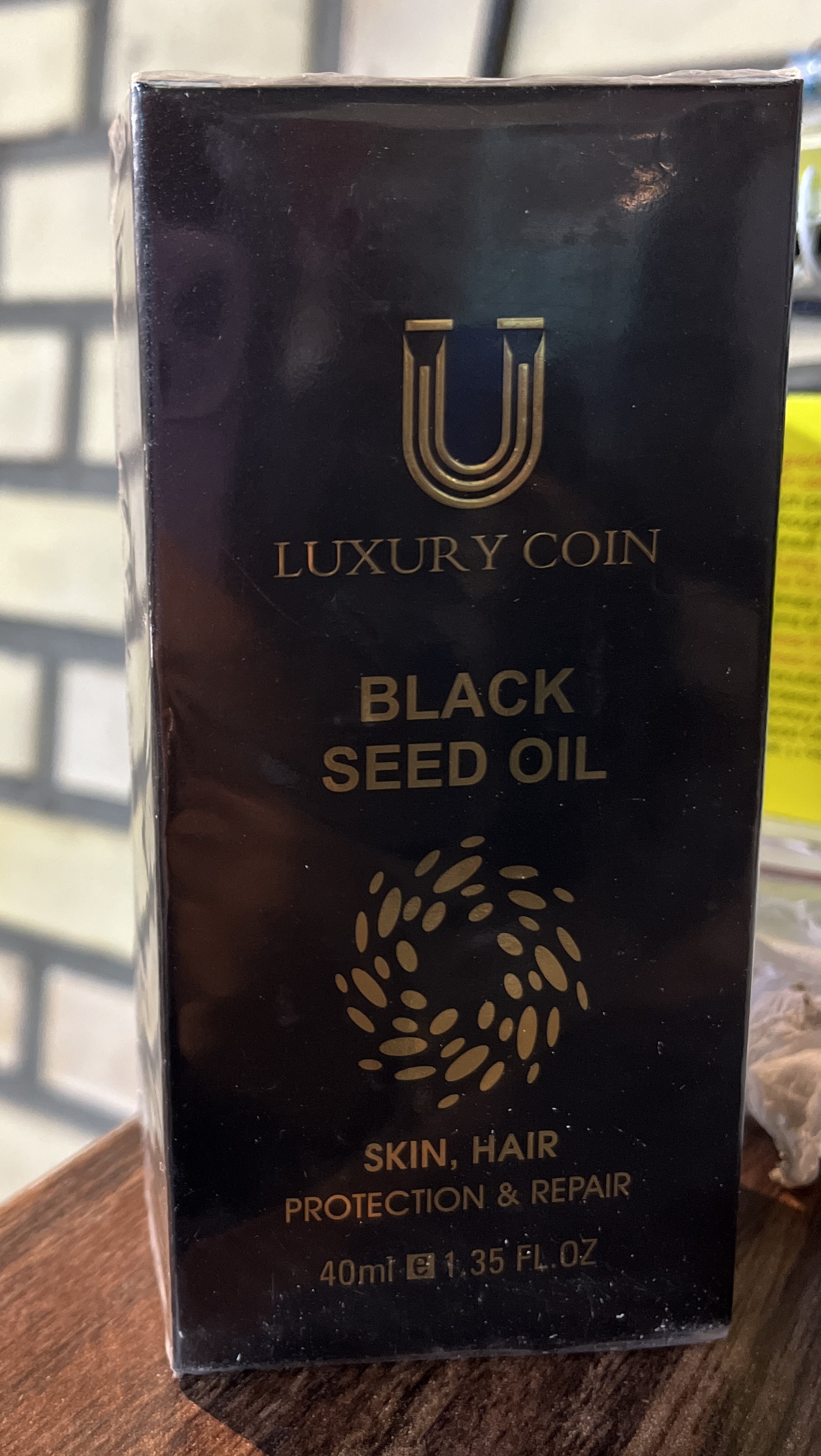 روغن سیاهدانه لاکچری کوین luxury coin 