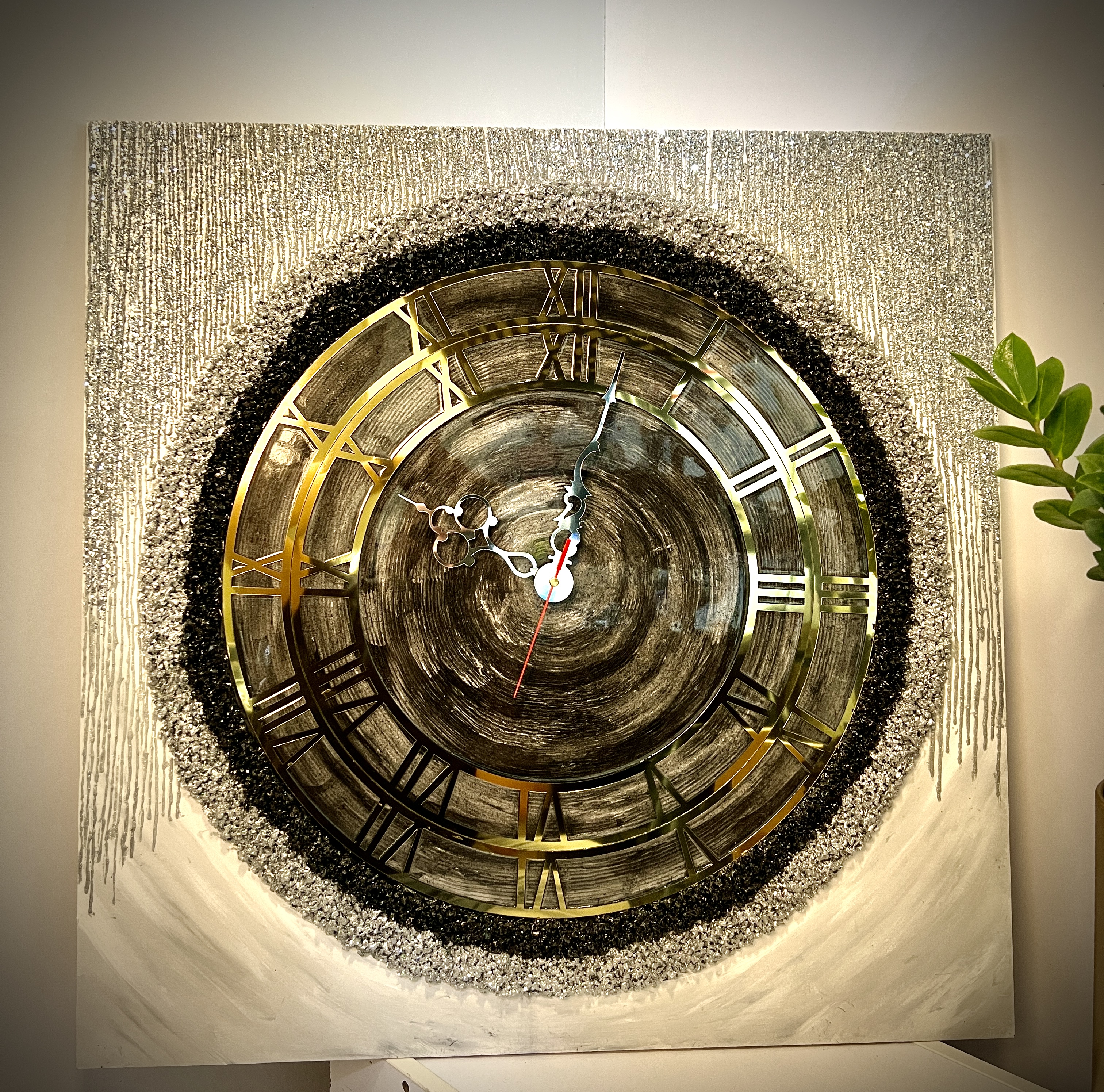 ساعت دکوراتیو 