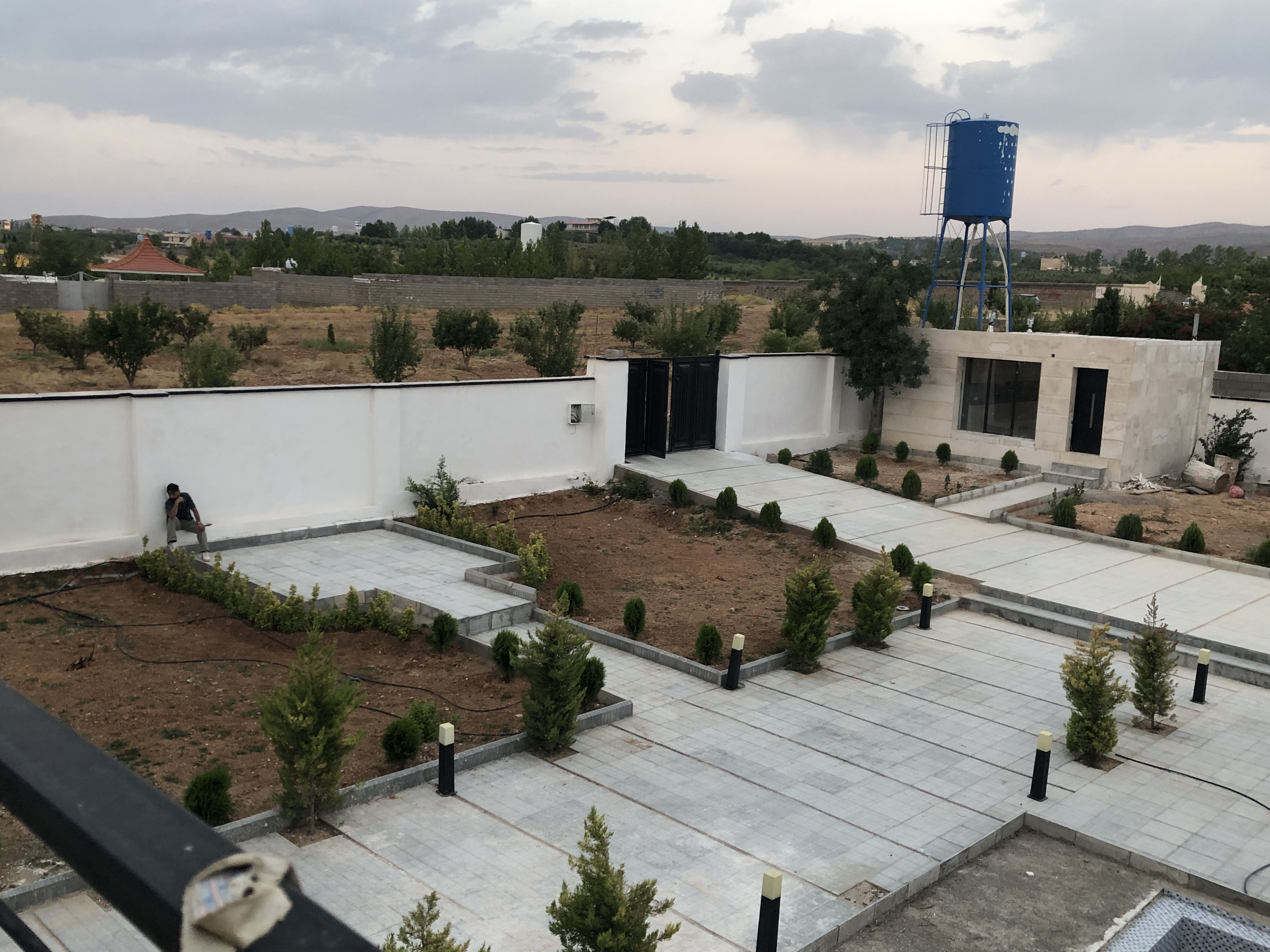 ویلا ٣٢٠ متری در شیراز 