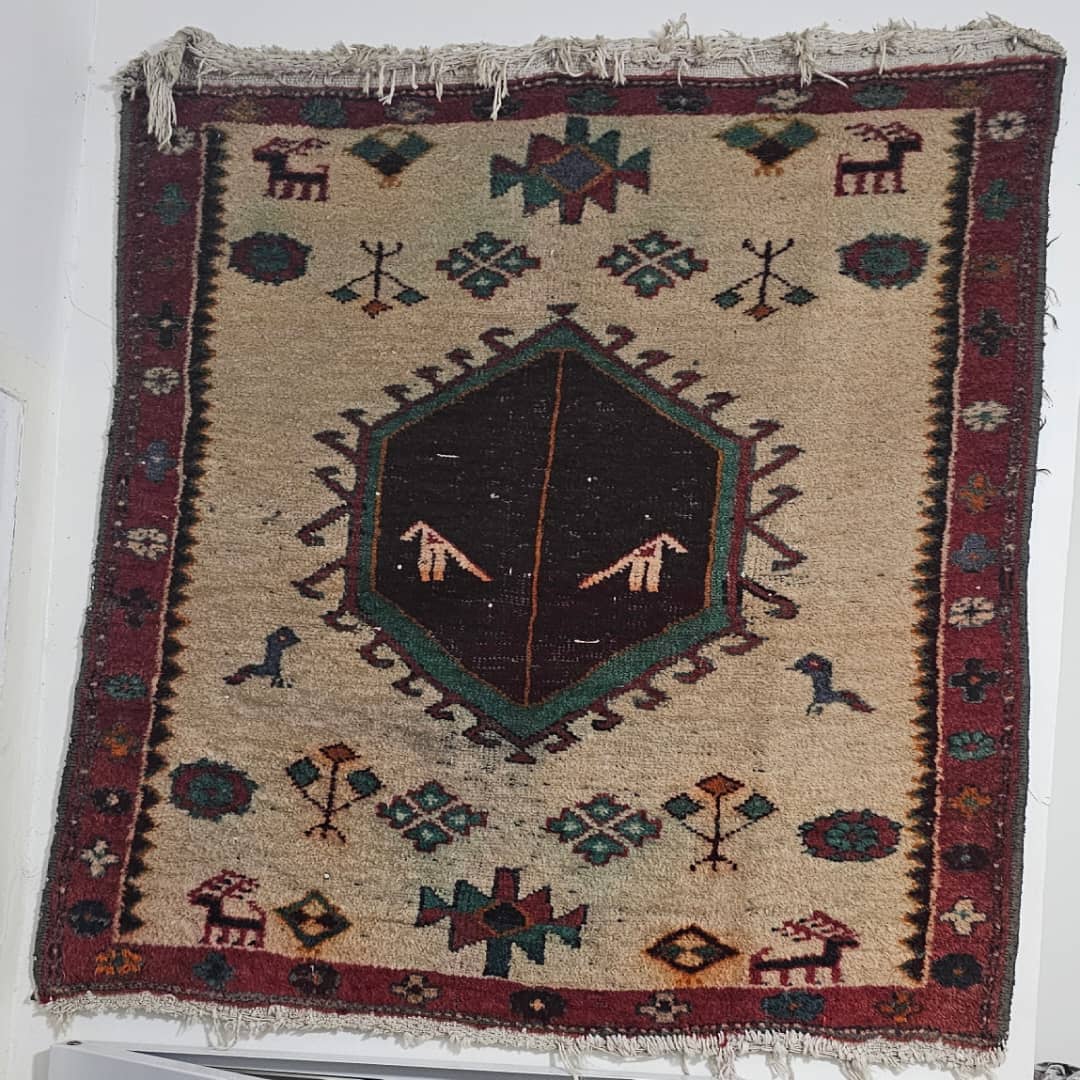 قالیچه دستباف ابعاد ۱.۱۷*۹۲