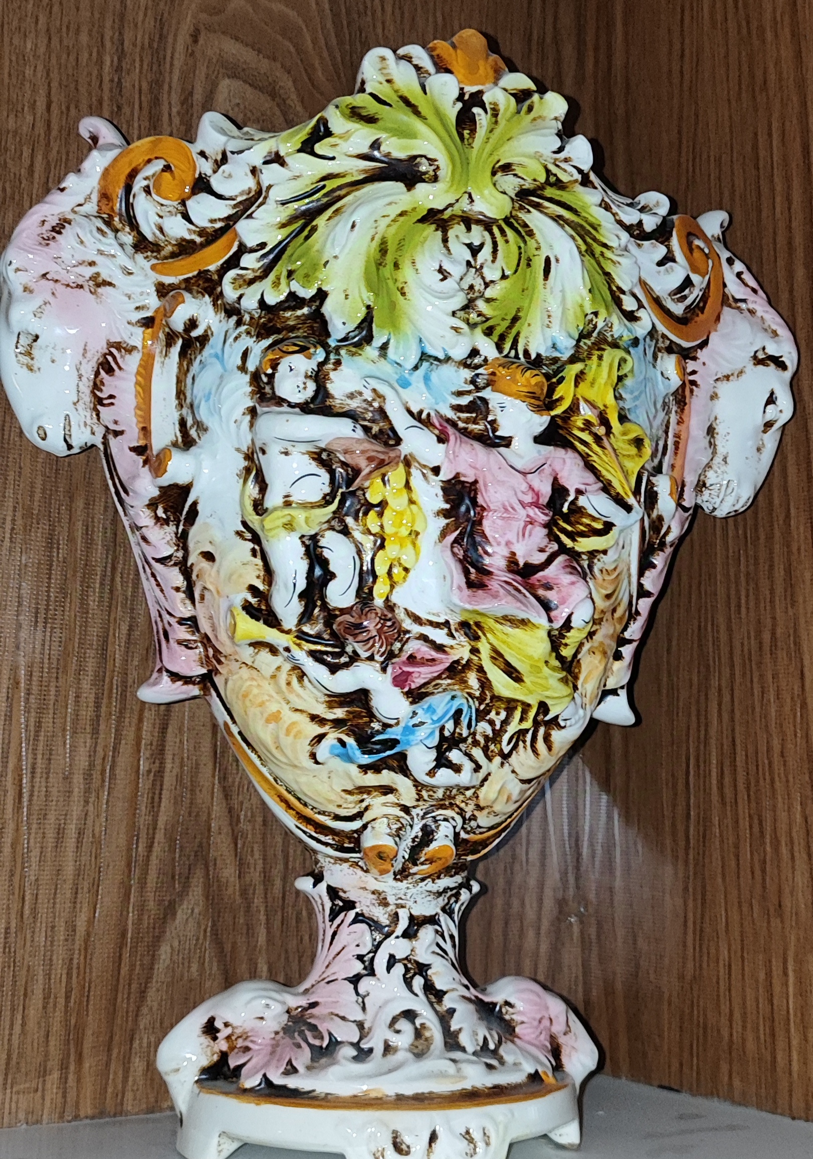 گلدان عتیقه ایتالیایی قدمت بالای ۶۰ سال