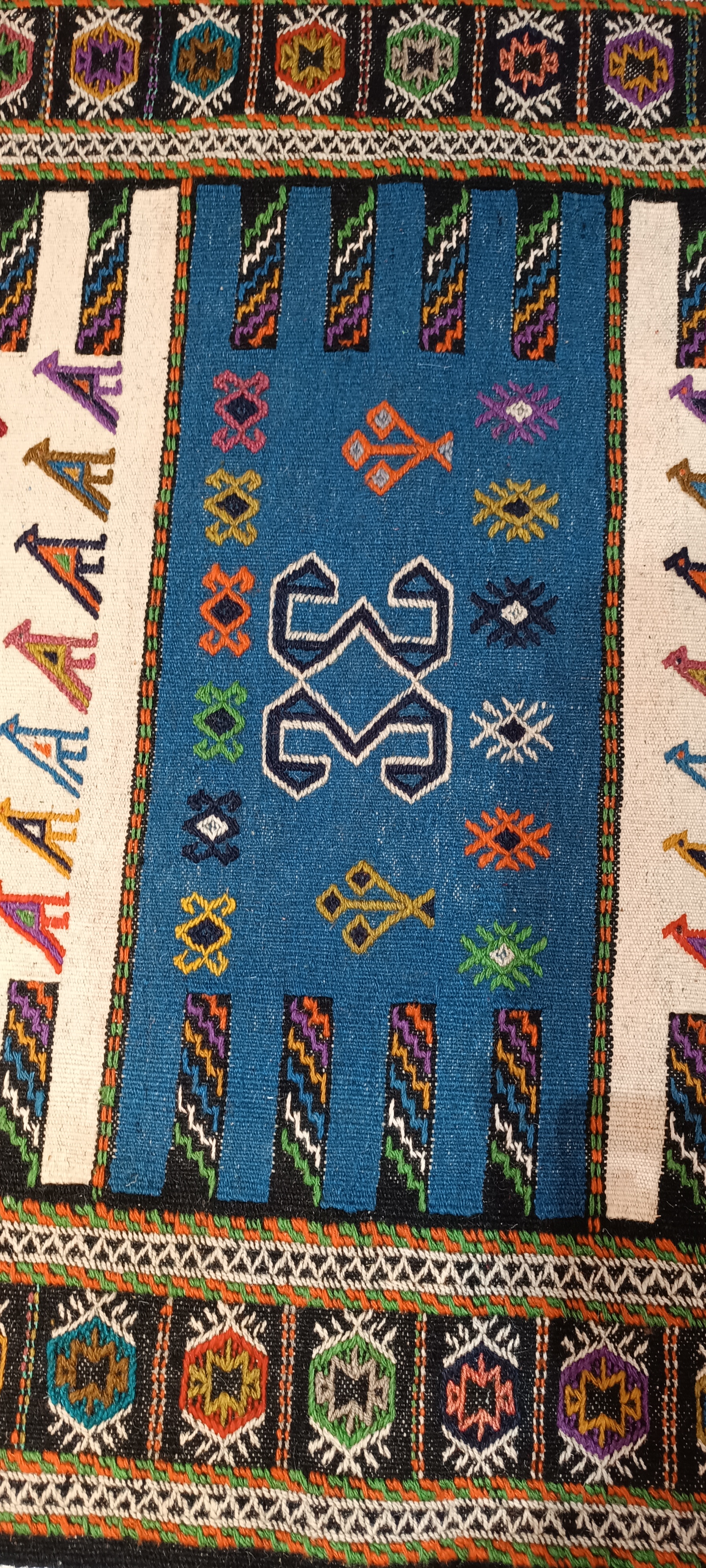 گلیم دستبافت 