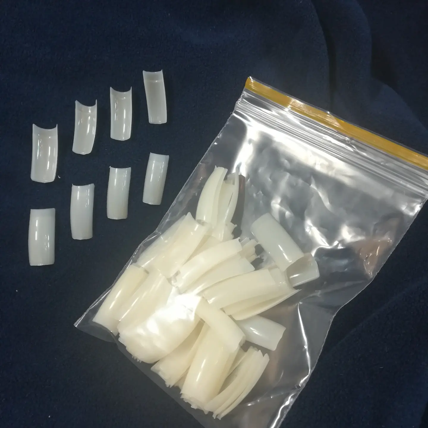 تولیدکننده محصولات آرایشی (لاین ناخن) 