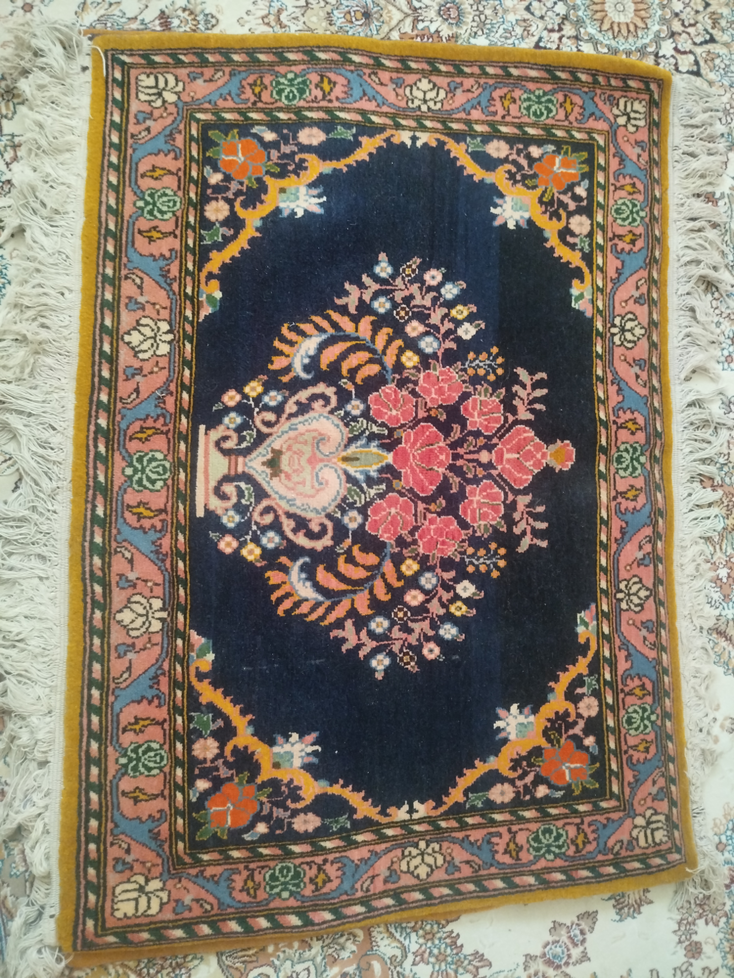 قالی چه دست بافت قدیمی