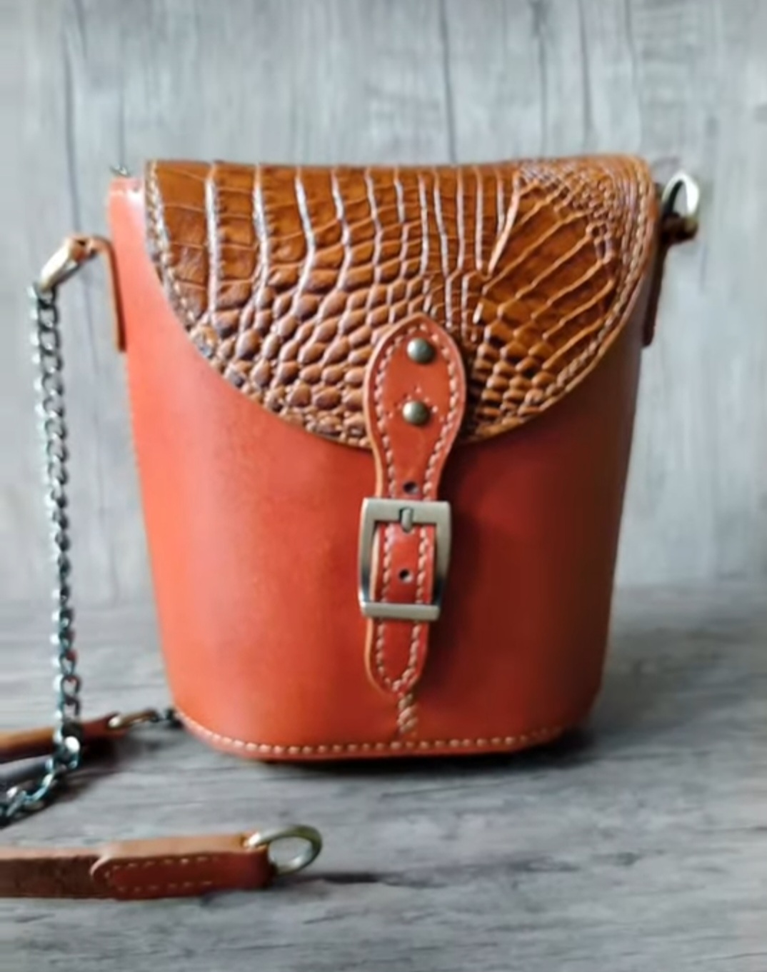 صنابع دستی چرم به سفارش شما
