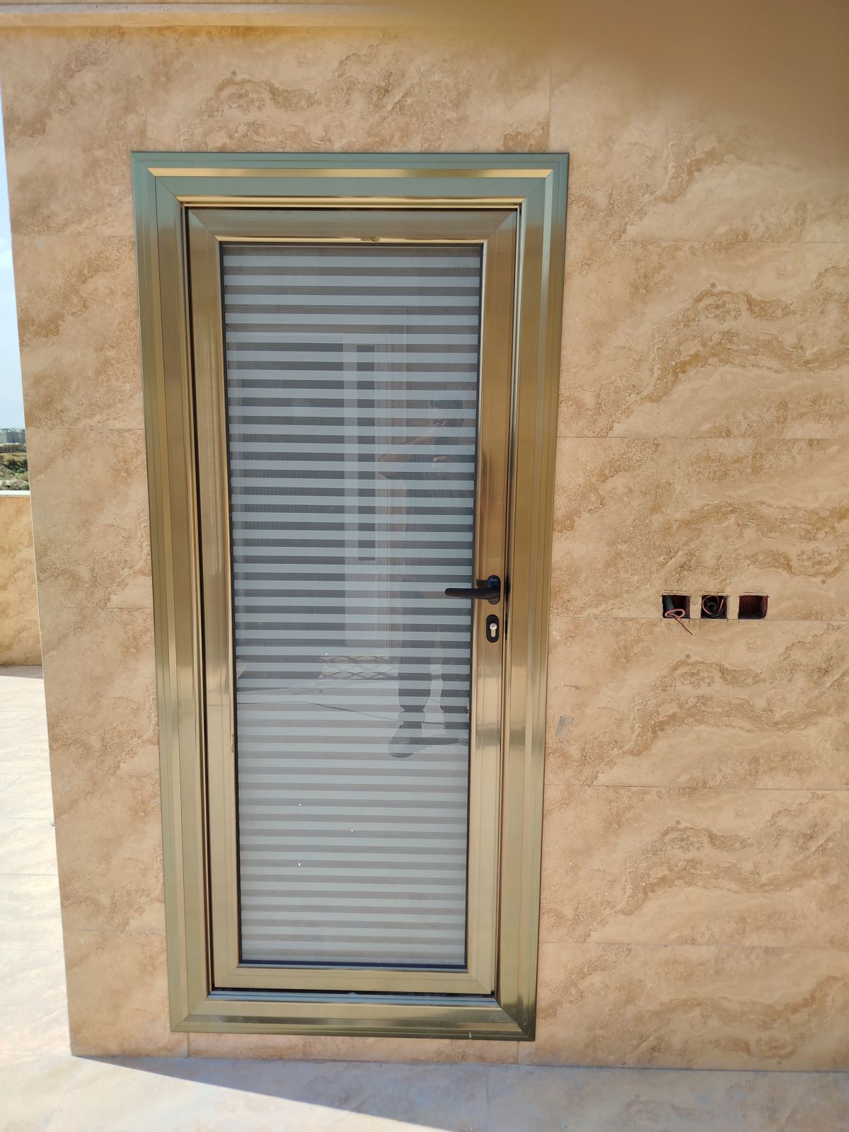 درب و پنجره دوجداره 