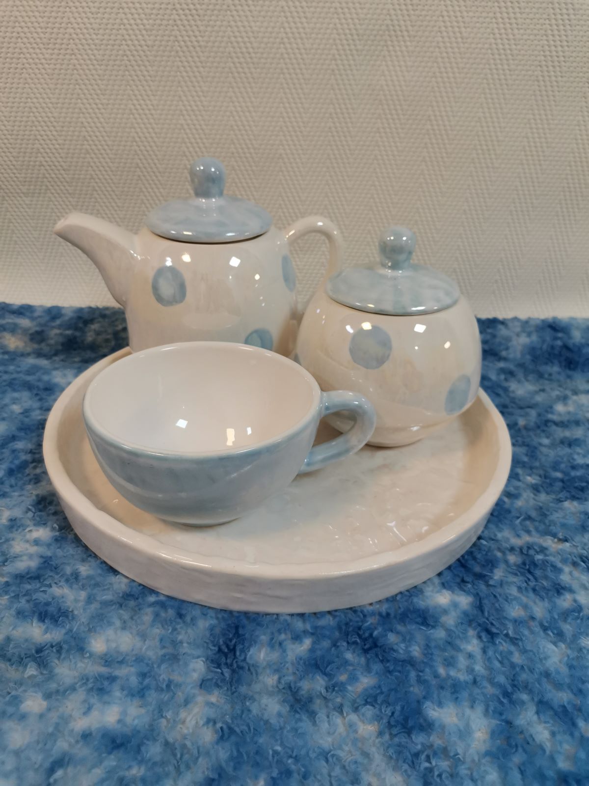 تولید انواع ظروف سرامیکی هنری دست ساز