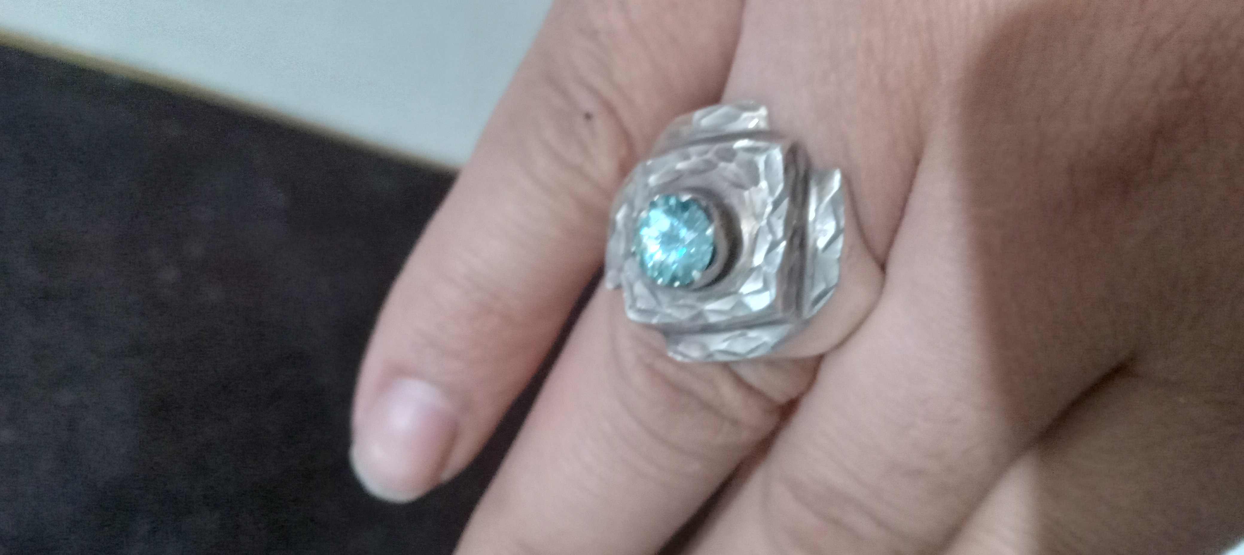 انگشترفاخروزیباکلکسیونی وبی نظیر