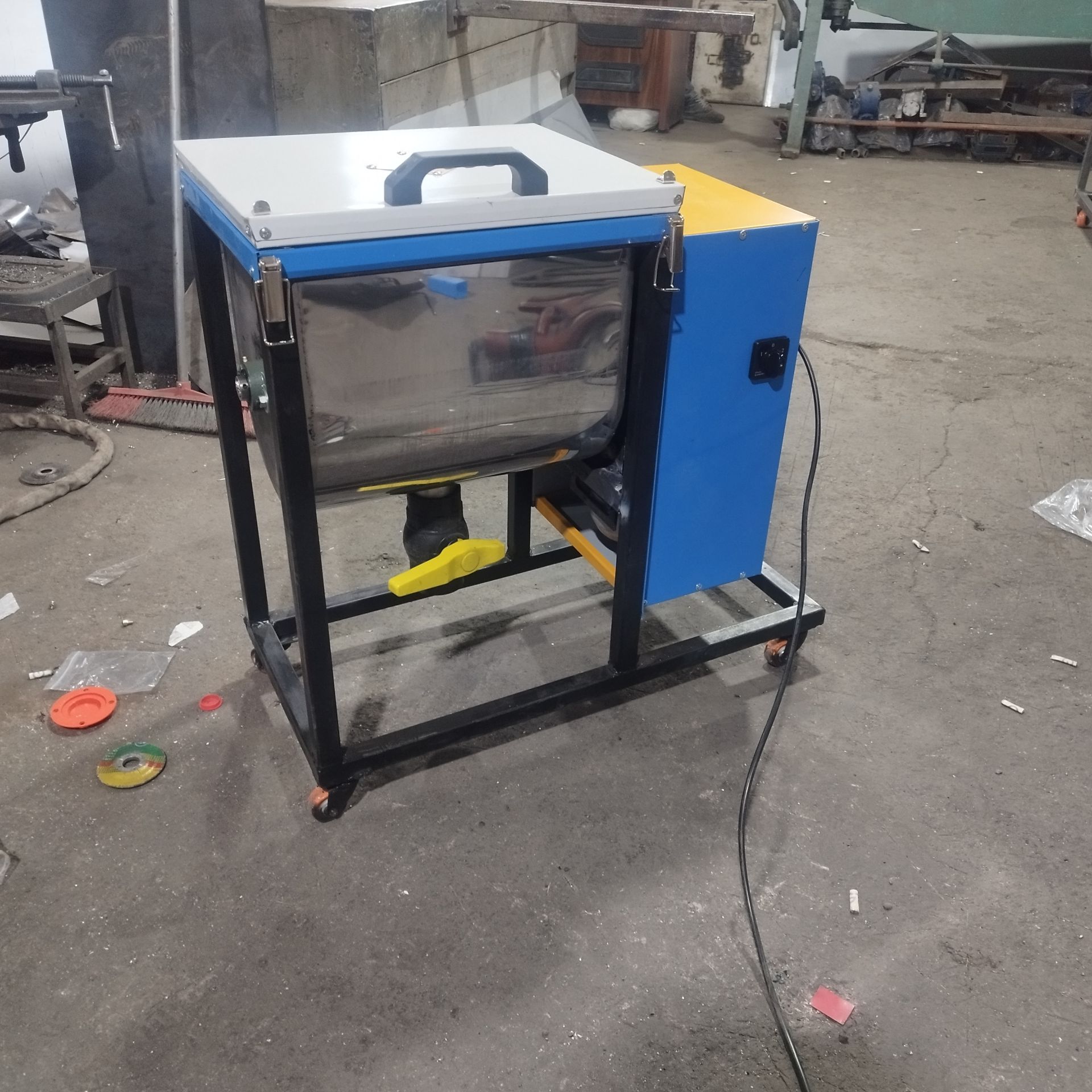 ساخت ماشین آلات صنایع غذایی