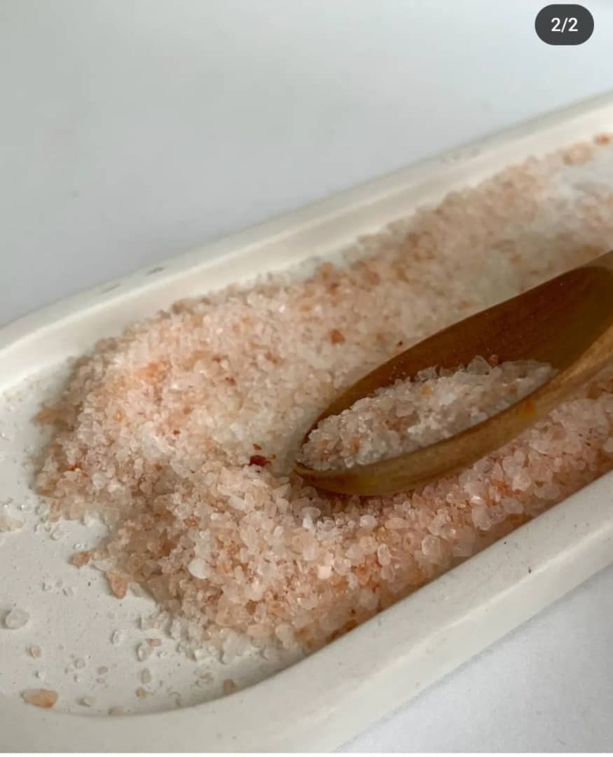 نمک معدنی صورتی و آبی