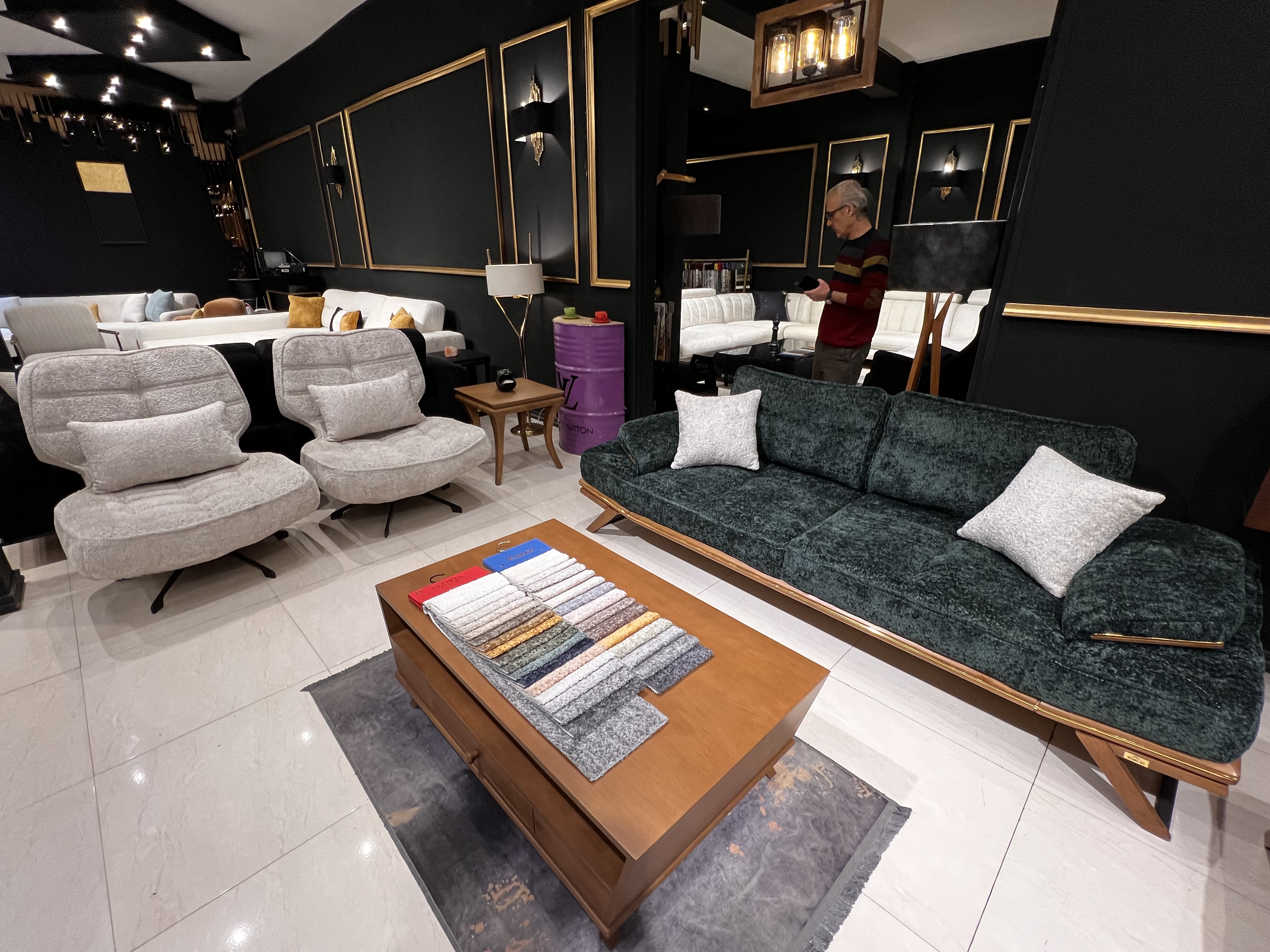  مبل Sofa