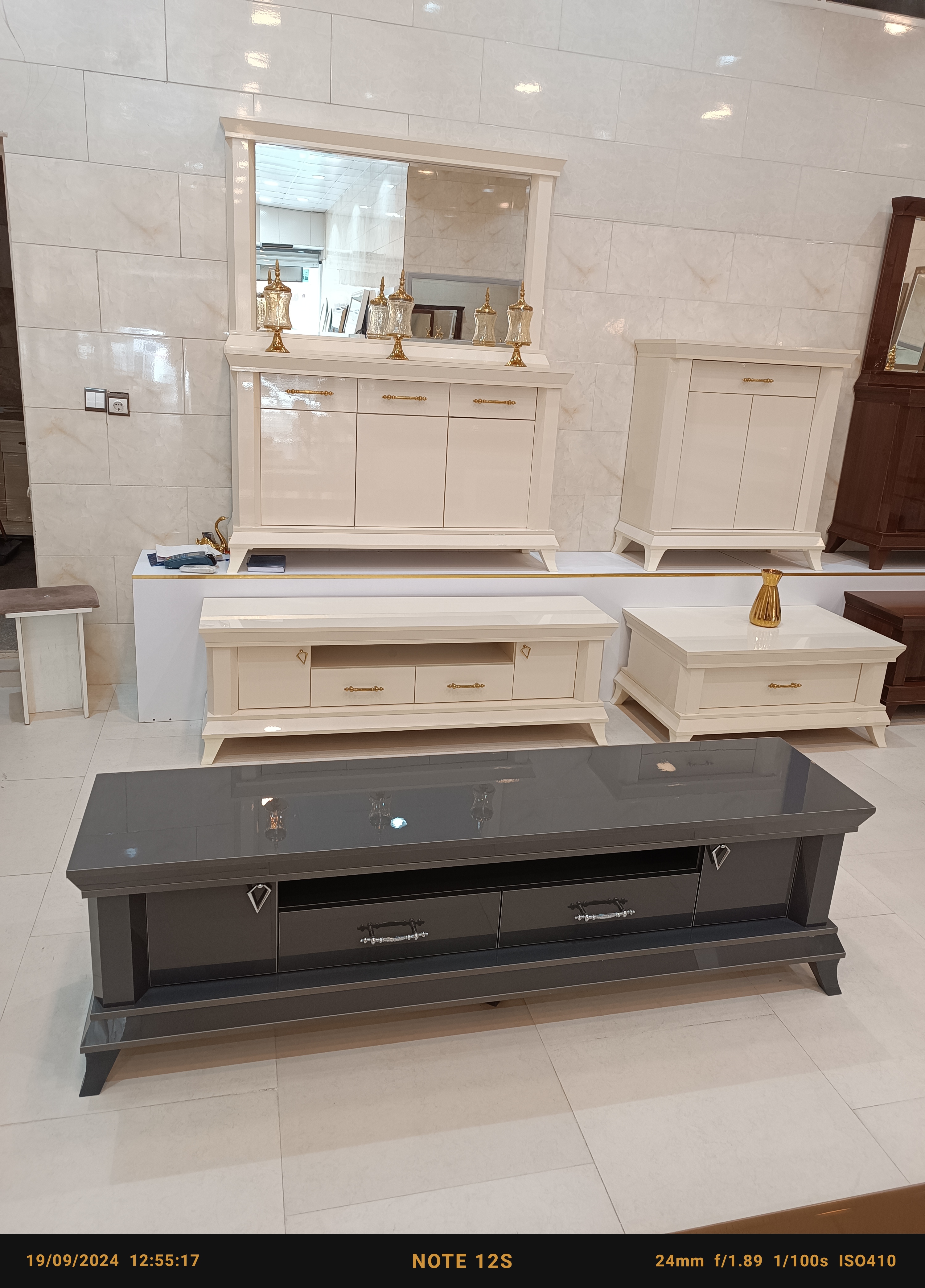 میز تلویزیون تمام ام دی اف براق شاین