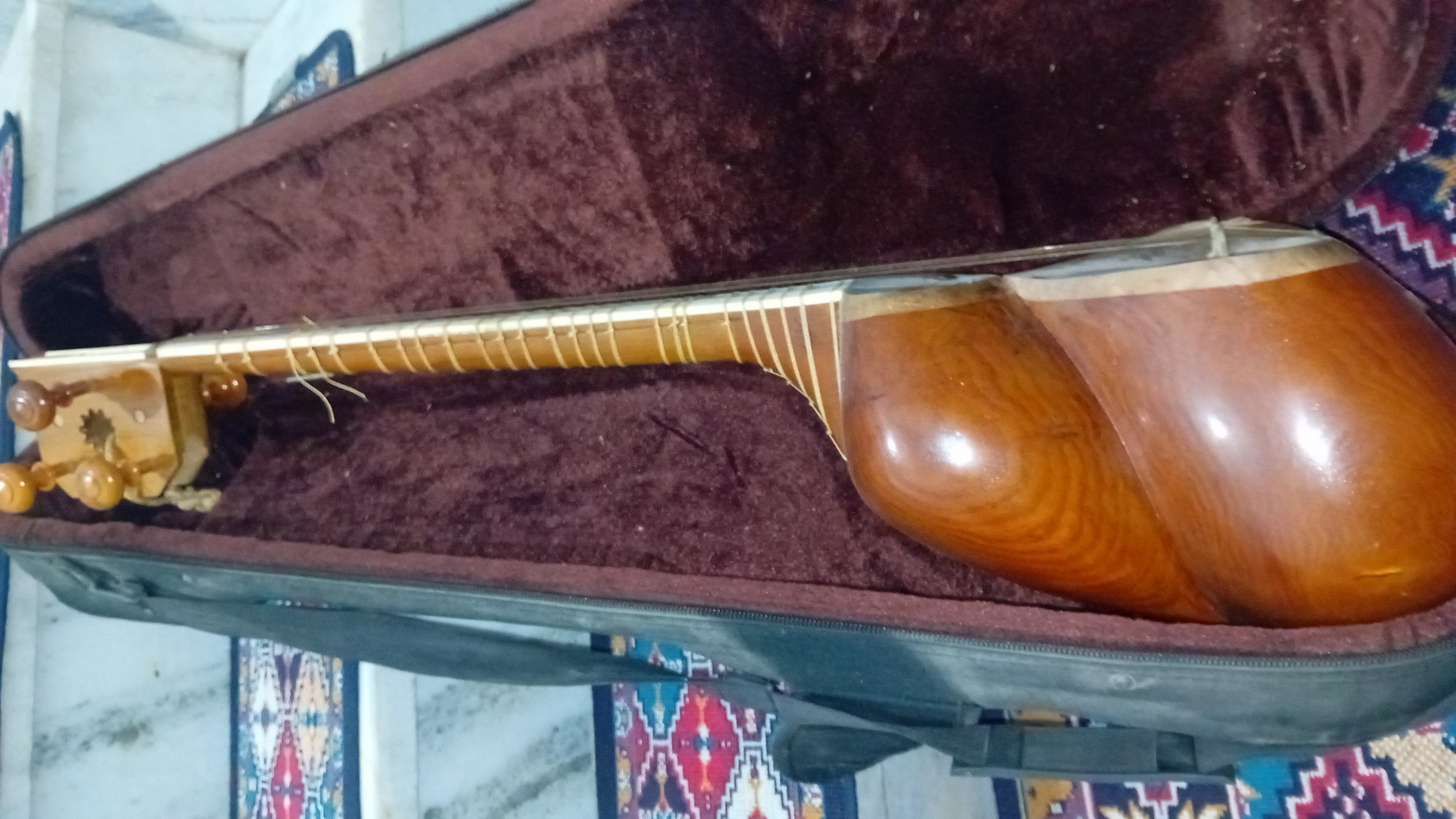تار وسه تار