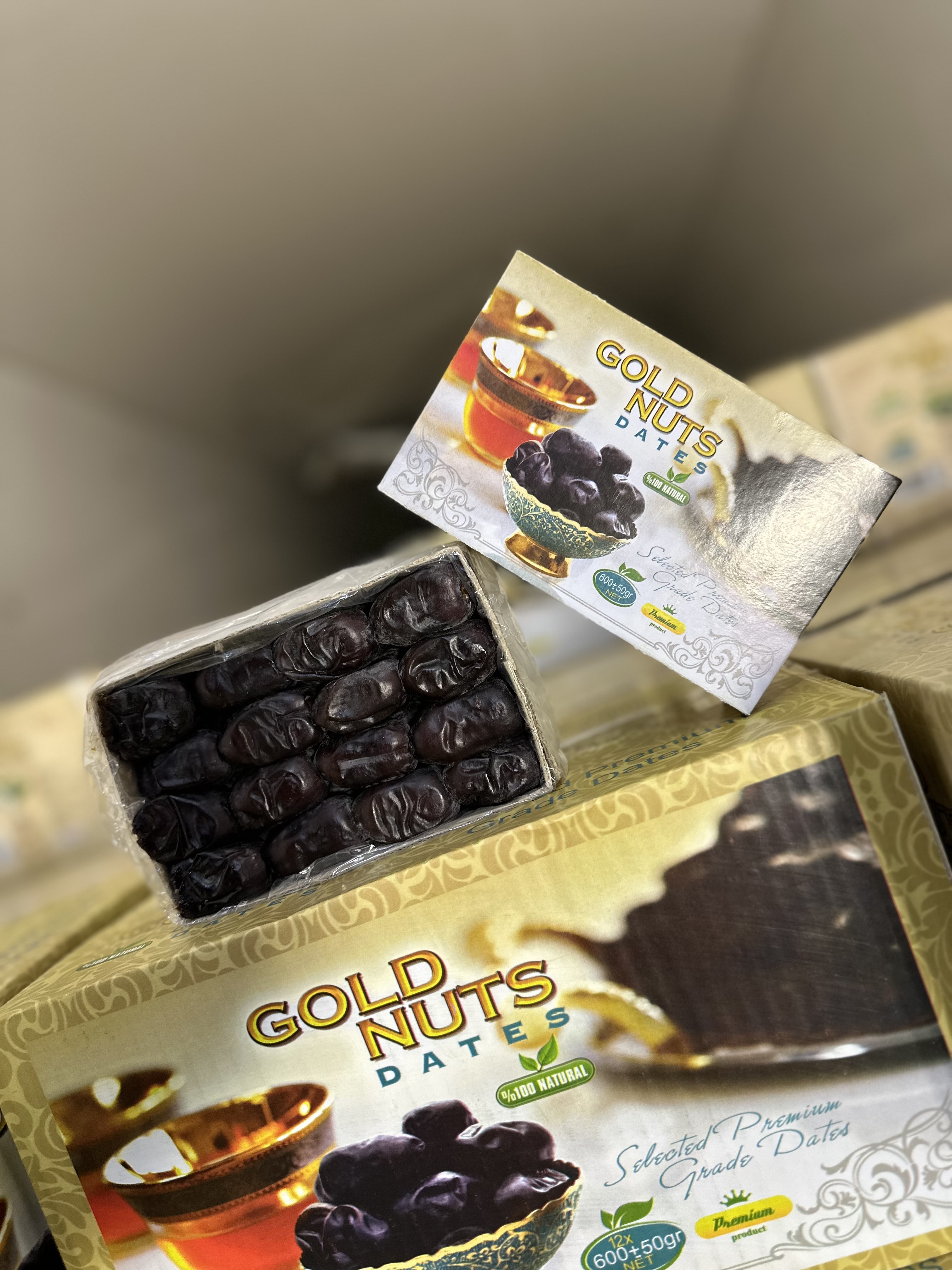 خرما و خشکبار