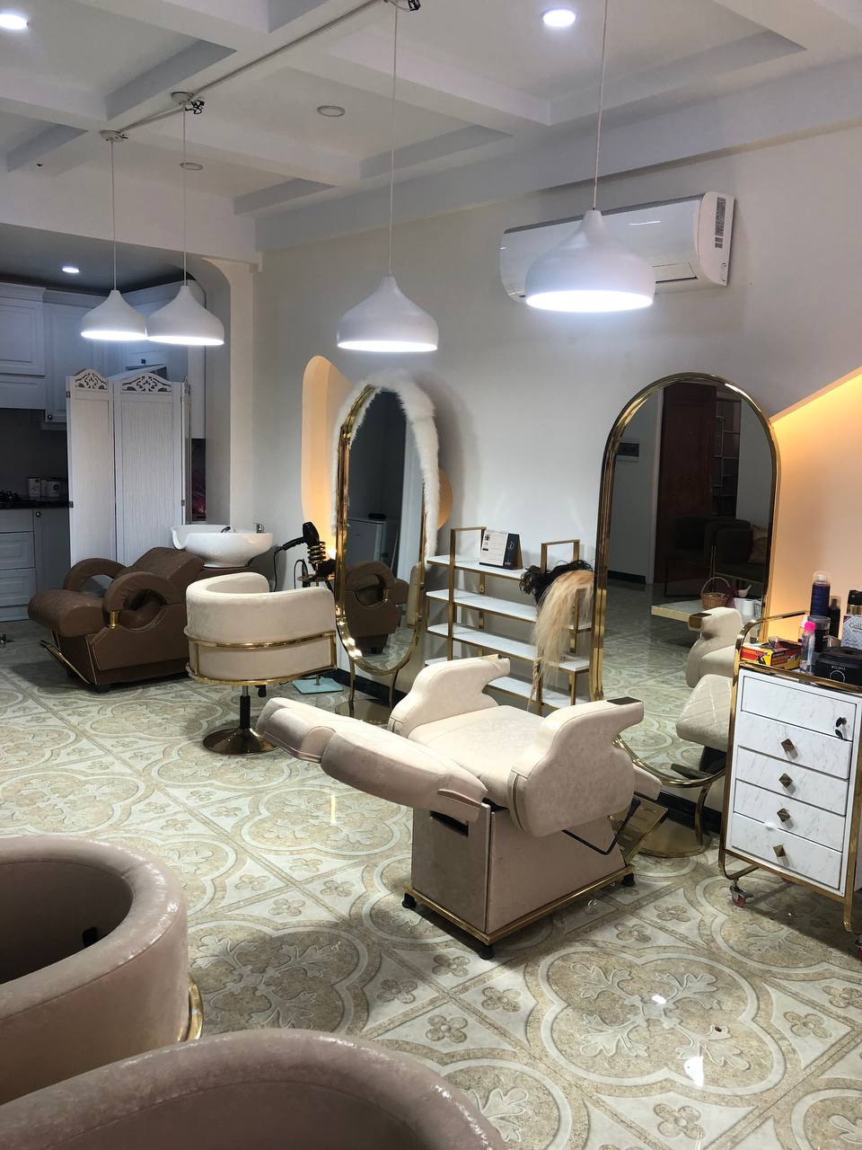 فروش وسایل سالن زیبایی 