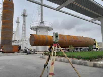 مهندس عمران و نقشه بردار