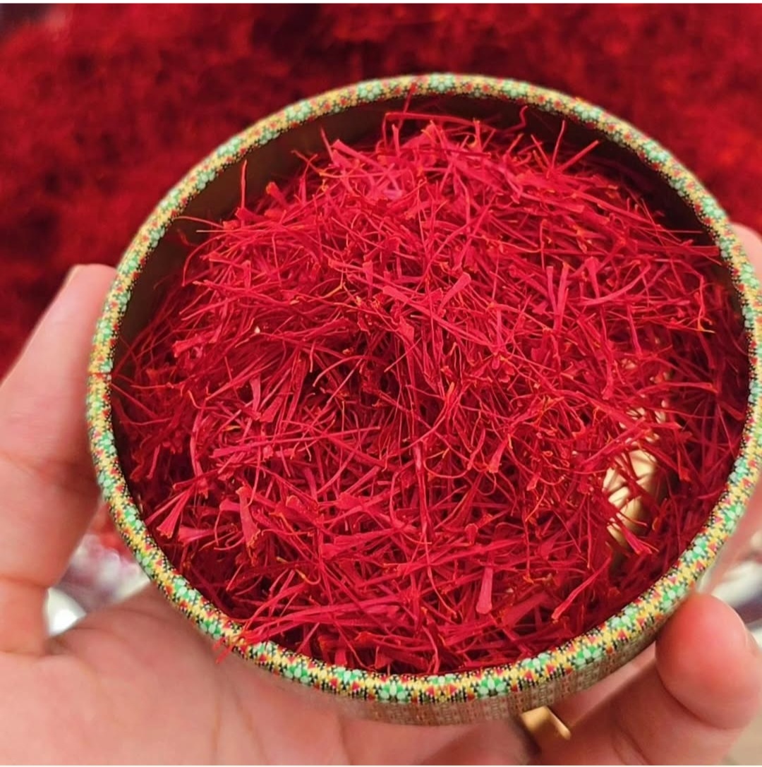 زعفران سوپر نگین اتویی و زرشک و عناب