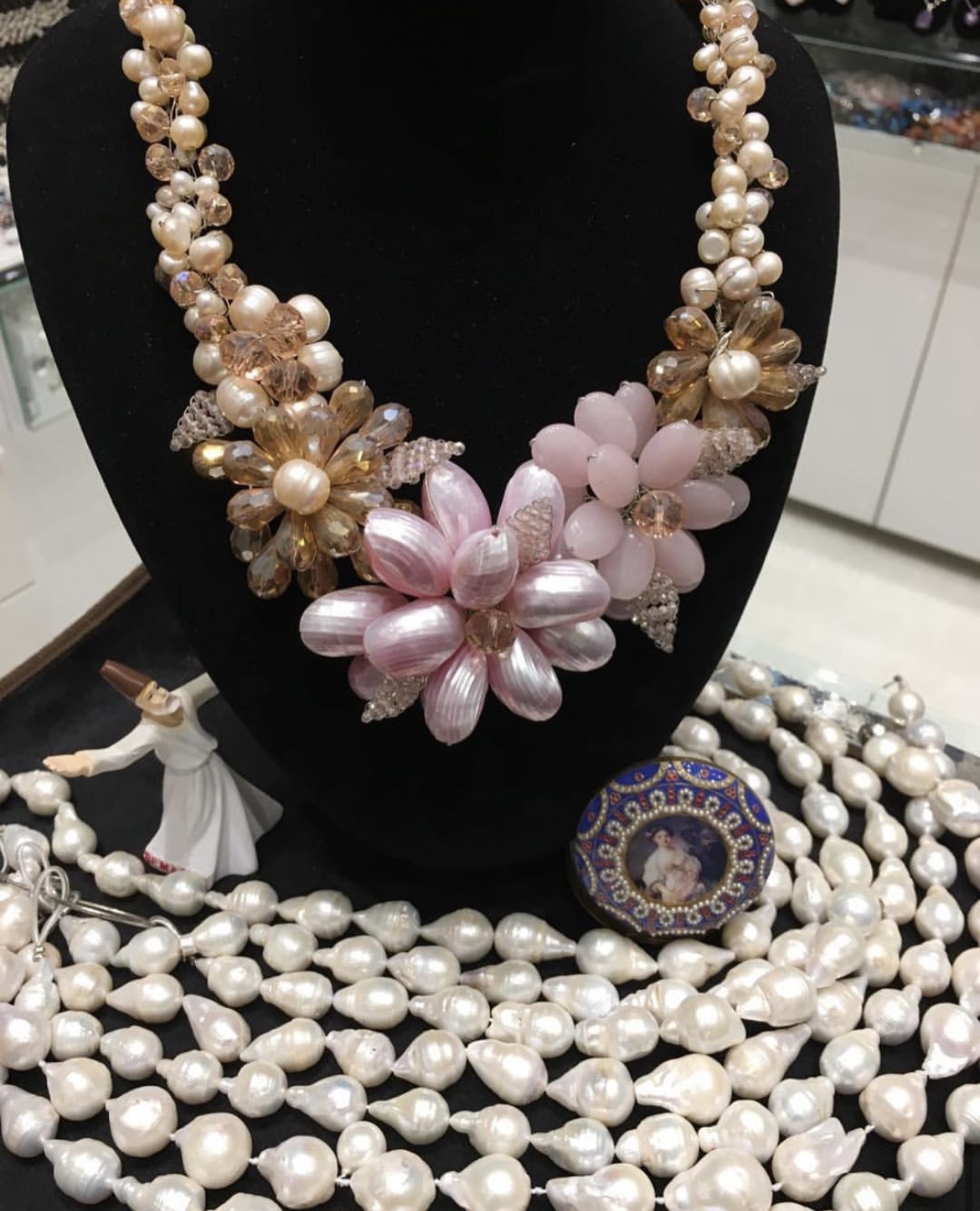 زیورآلات سنگ های قیمتی و نیمه قیمتی